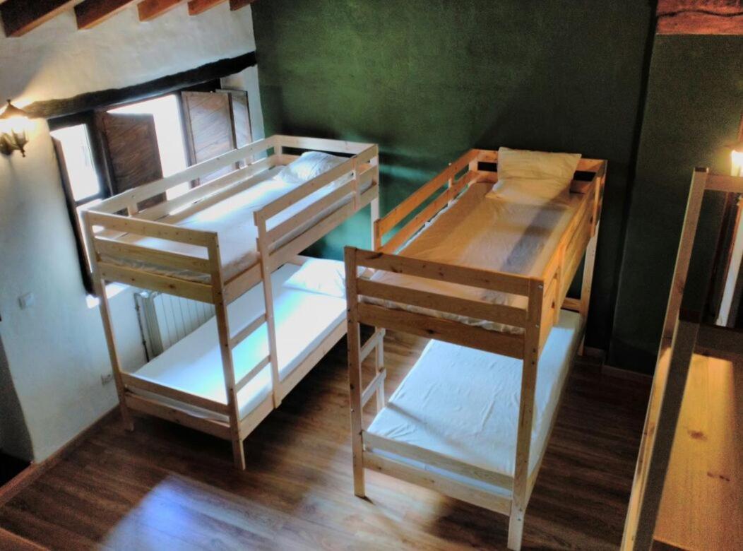 Bed in 6-Bed Dormitory Room photo 3