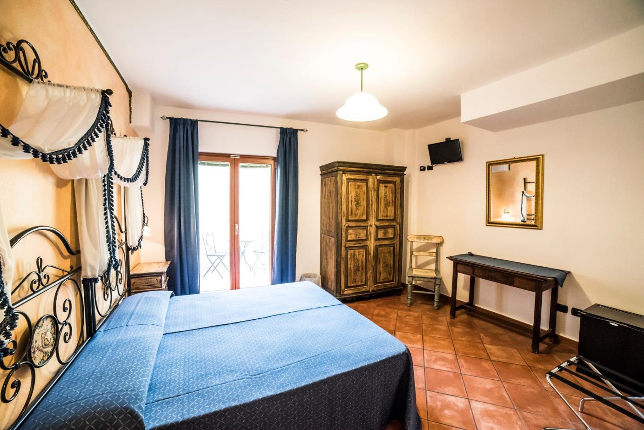 Double Room - Photo 30