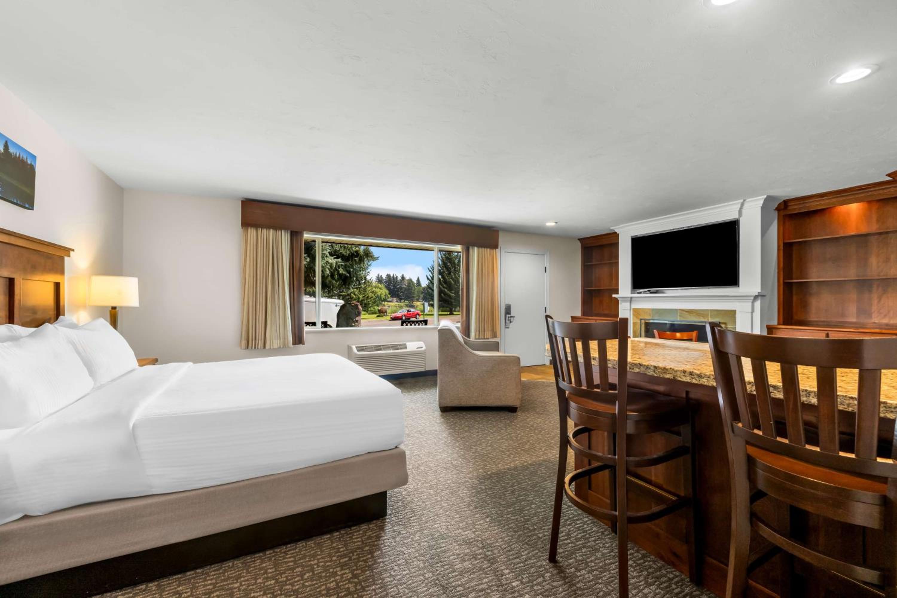 Two-Bedroom King Suite with Sofa Bed and River View - Non-Smoking