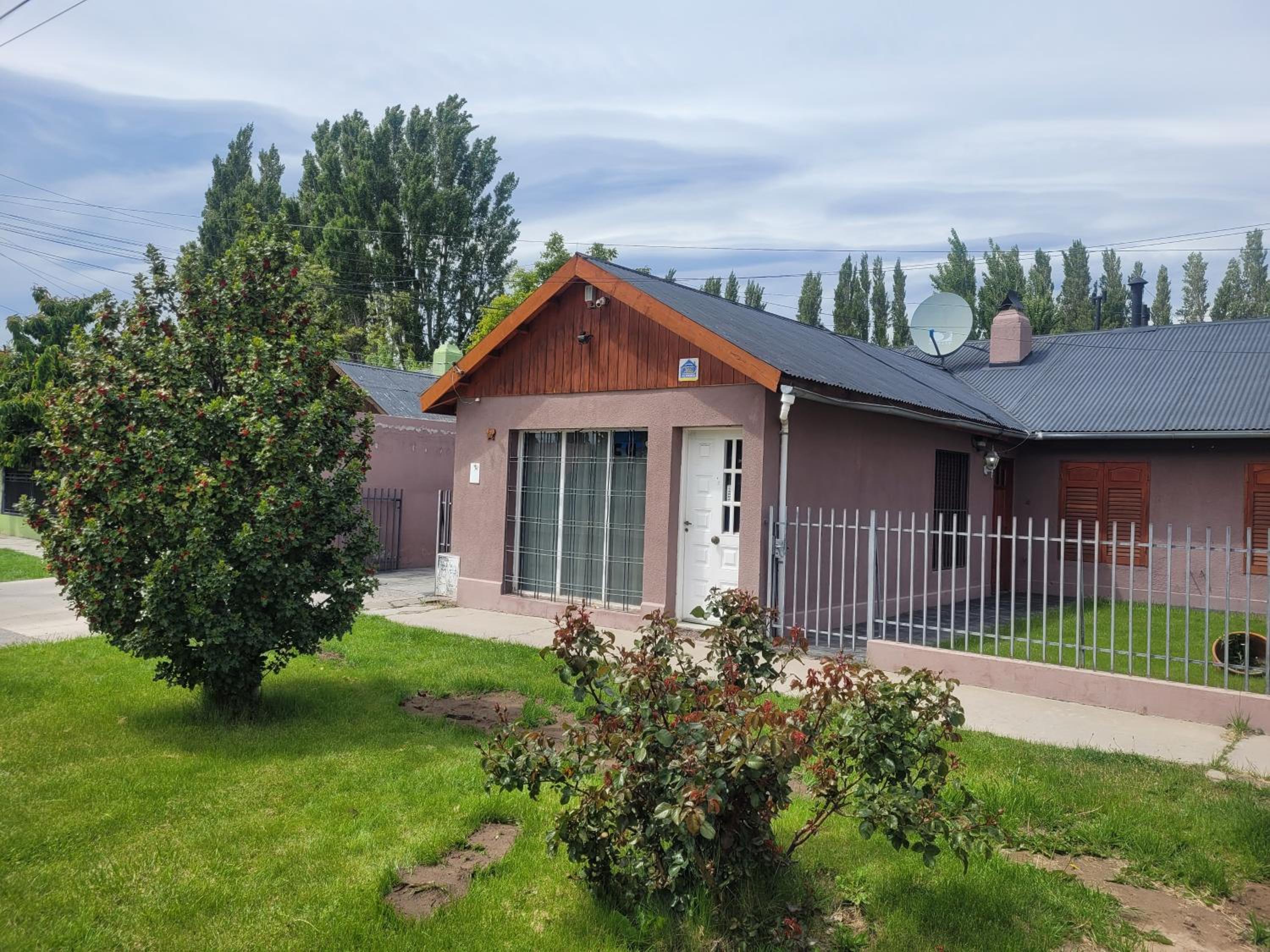 Three-Bedroom Vacation Home  photo 2