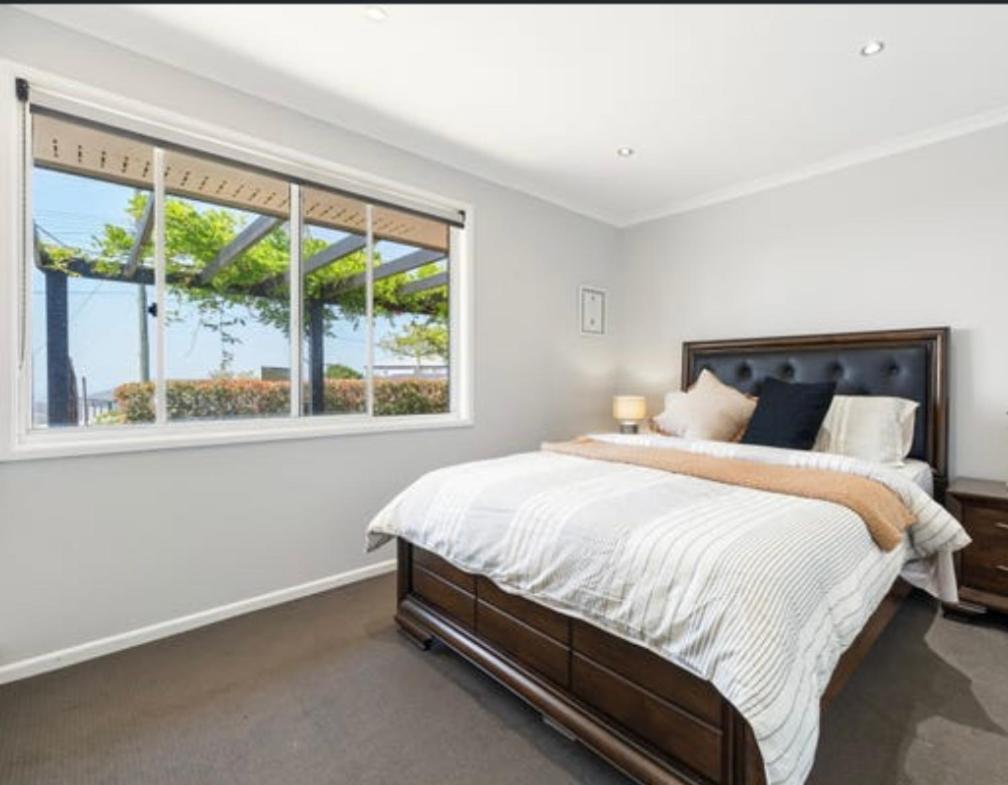 Four-Bedroom House photo 1