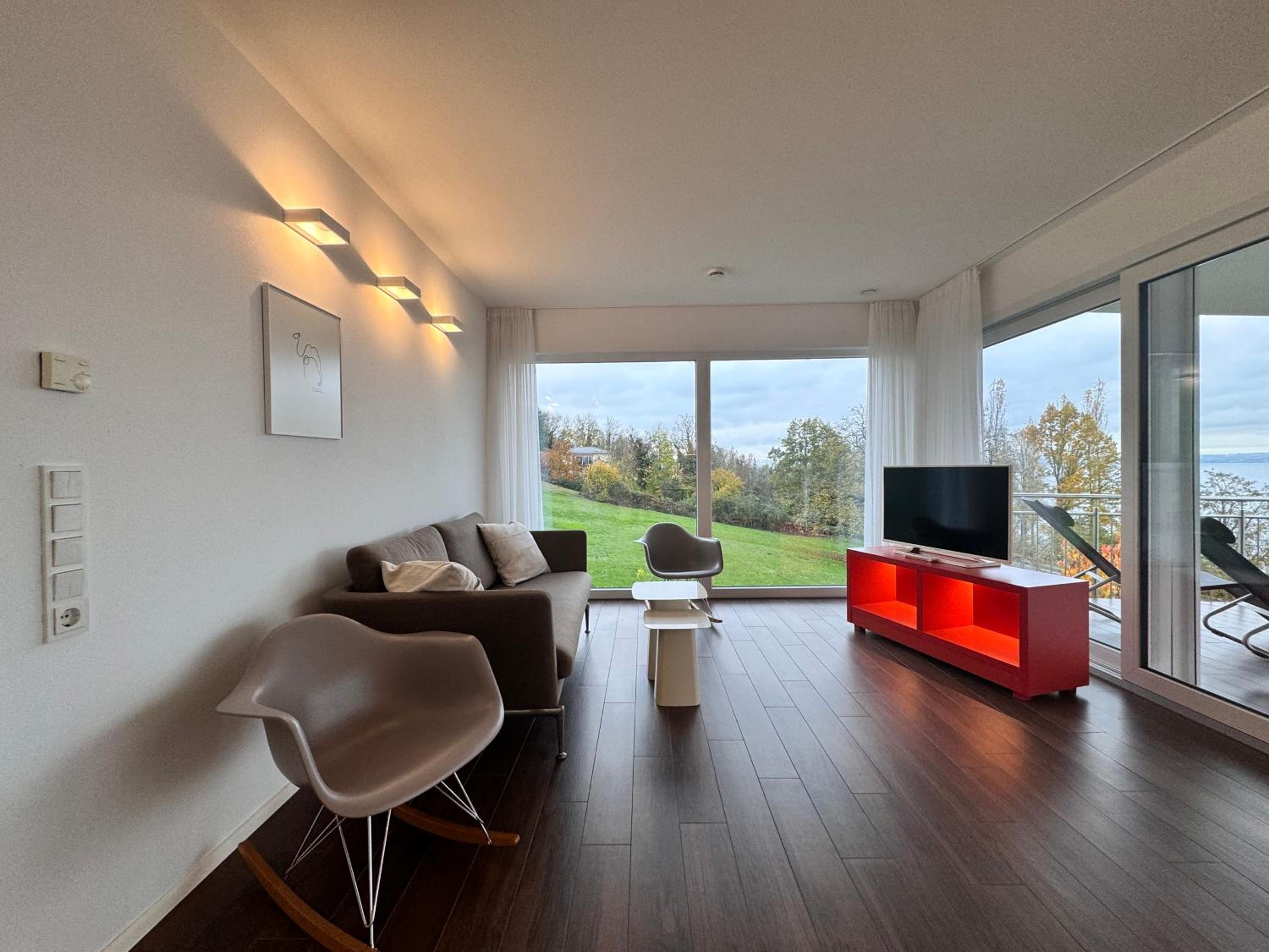 Apartment with Lake View photo 1
