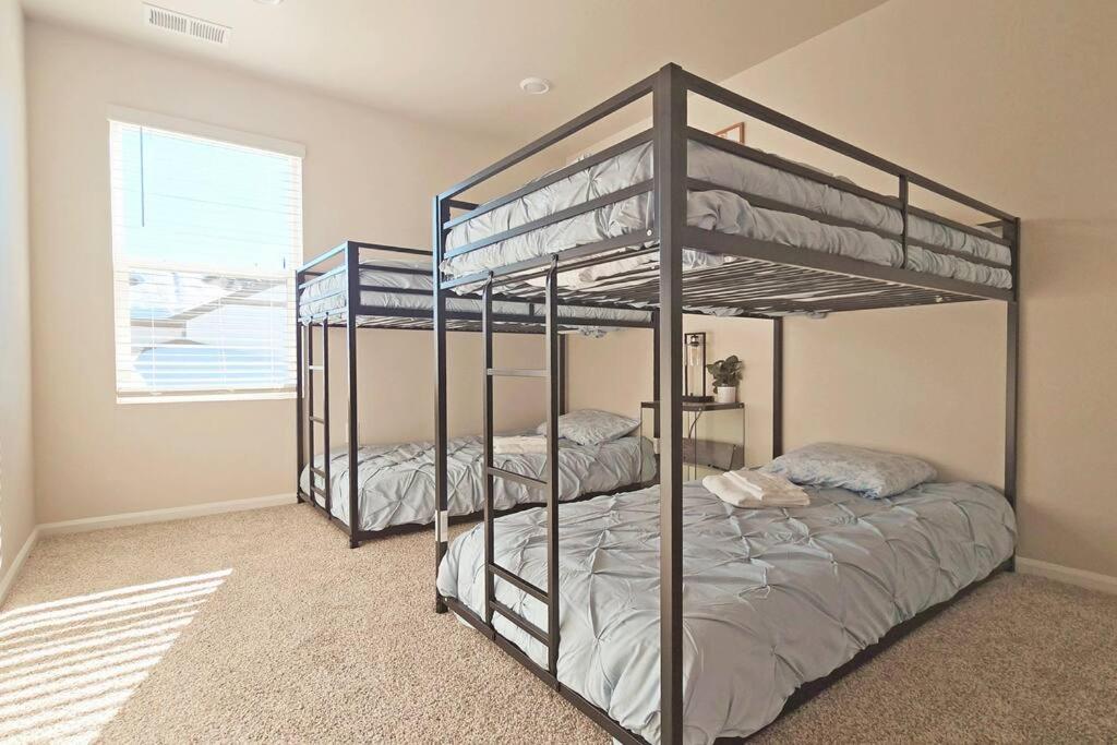 Three-Bedroom Townhouse photo 1