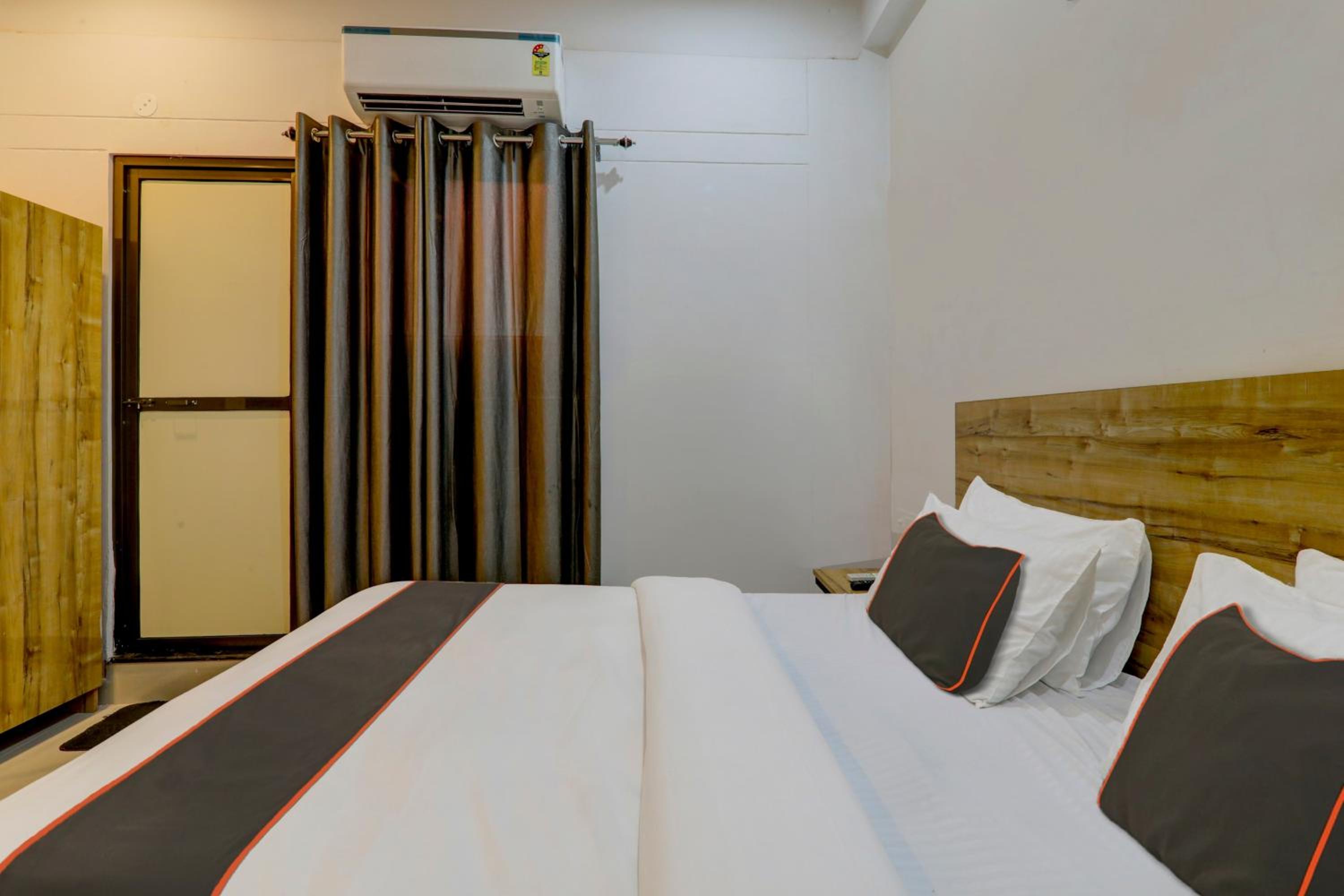 Triple Room with Bathroom