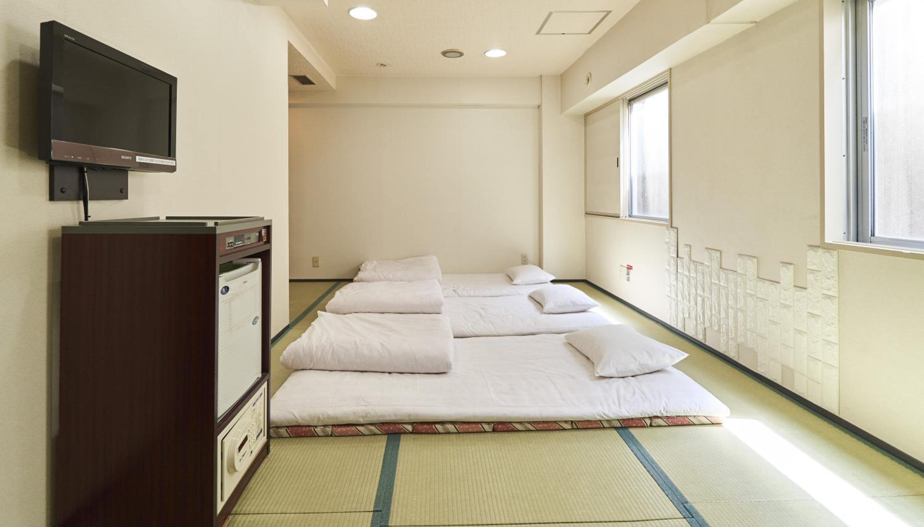 Japanese-Style Quadruple Room - Smoking photo 1