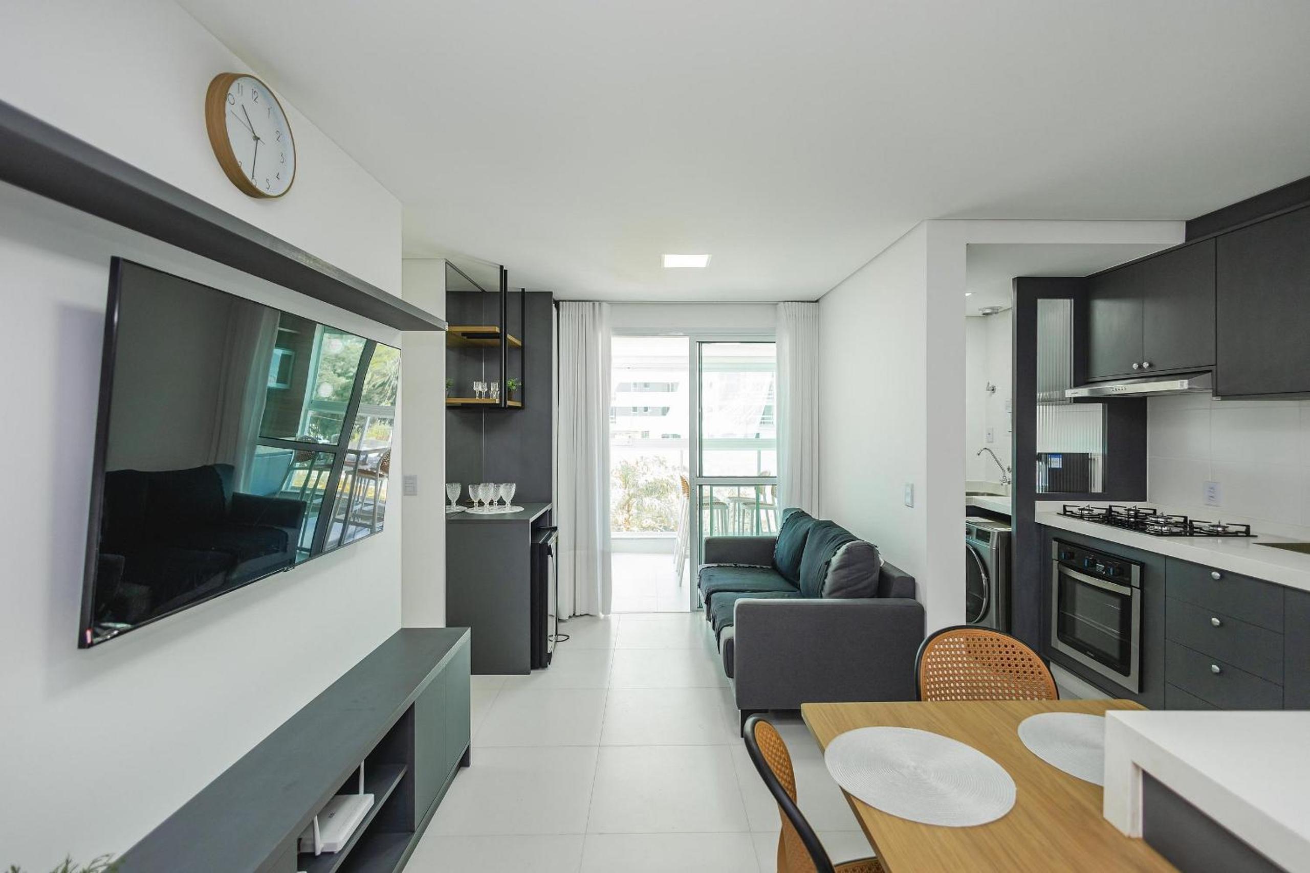 Apartment photo 1