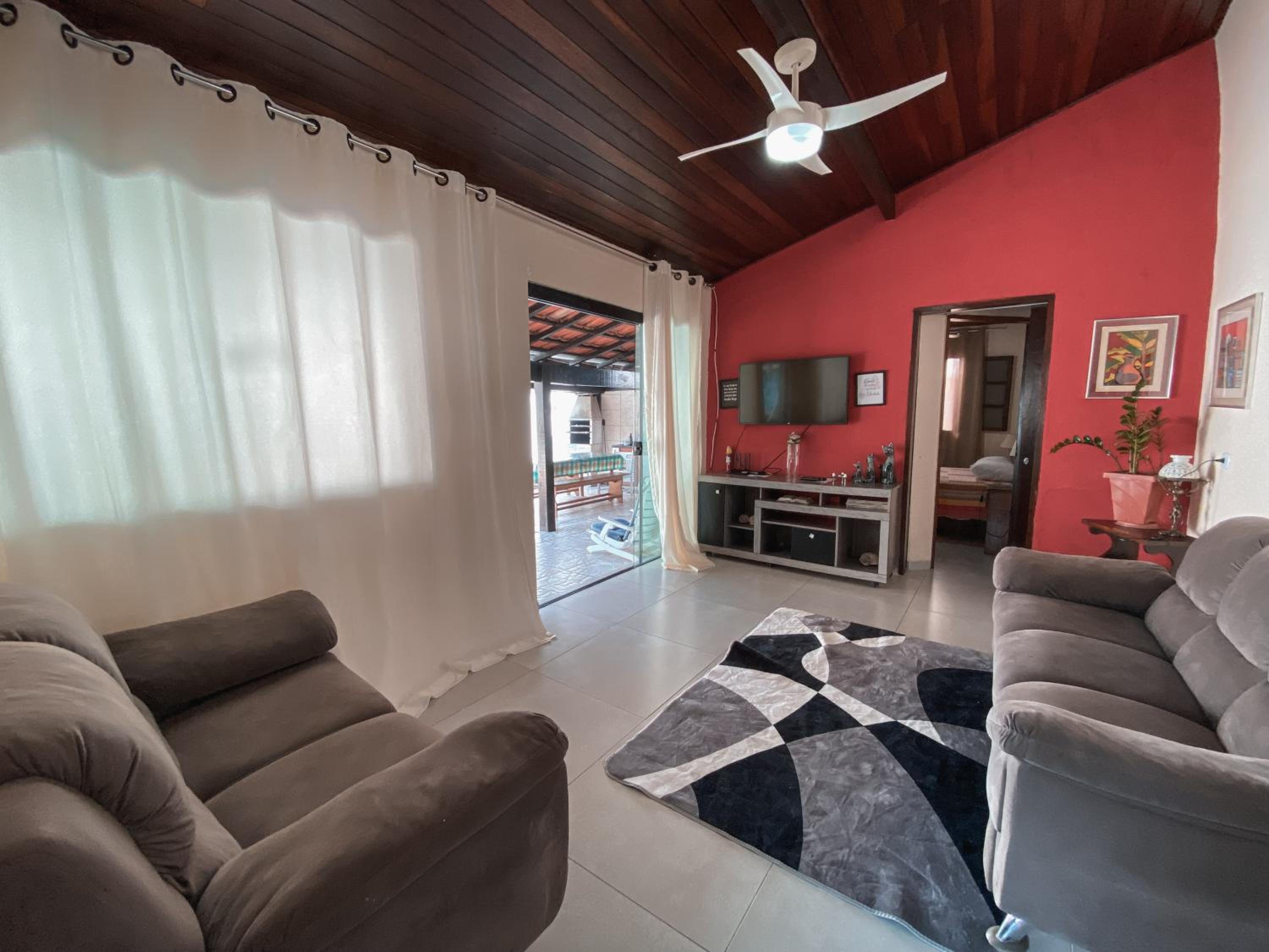 Four-Bedroom House photo 2