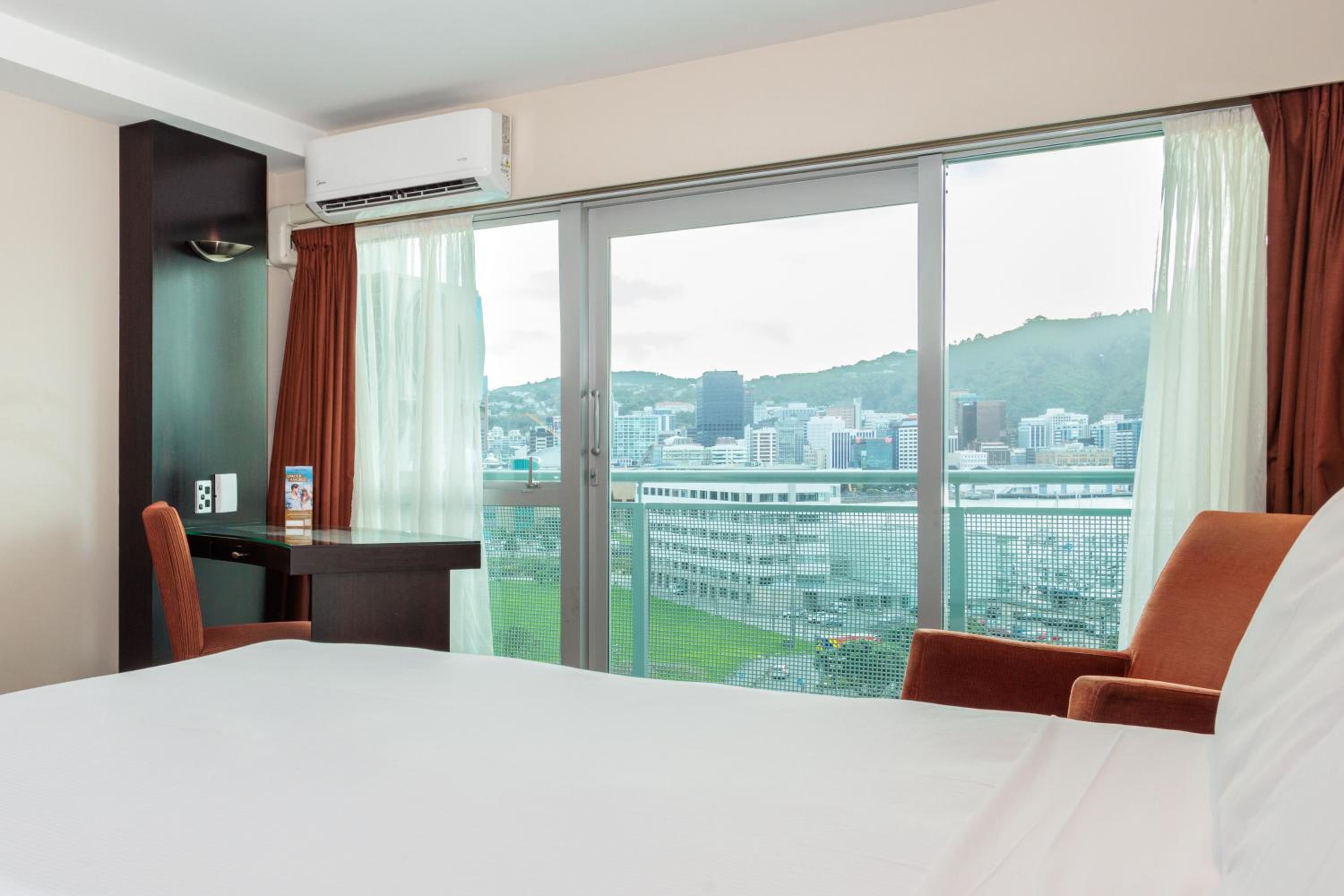 Partial Harbourview 1 King
