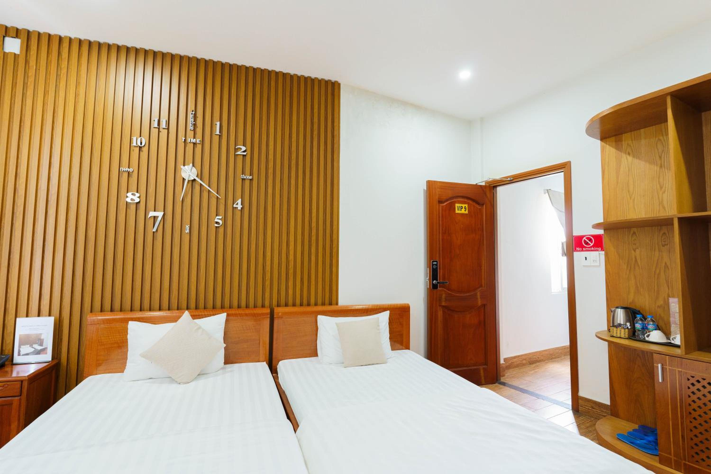 Twin Room with City View