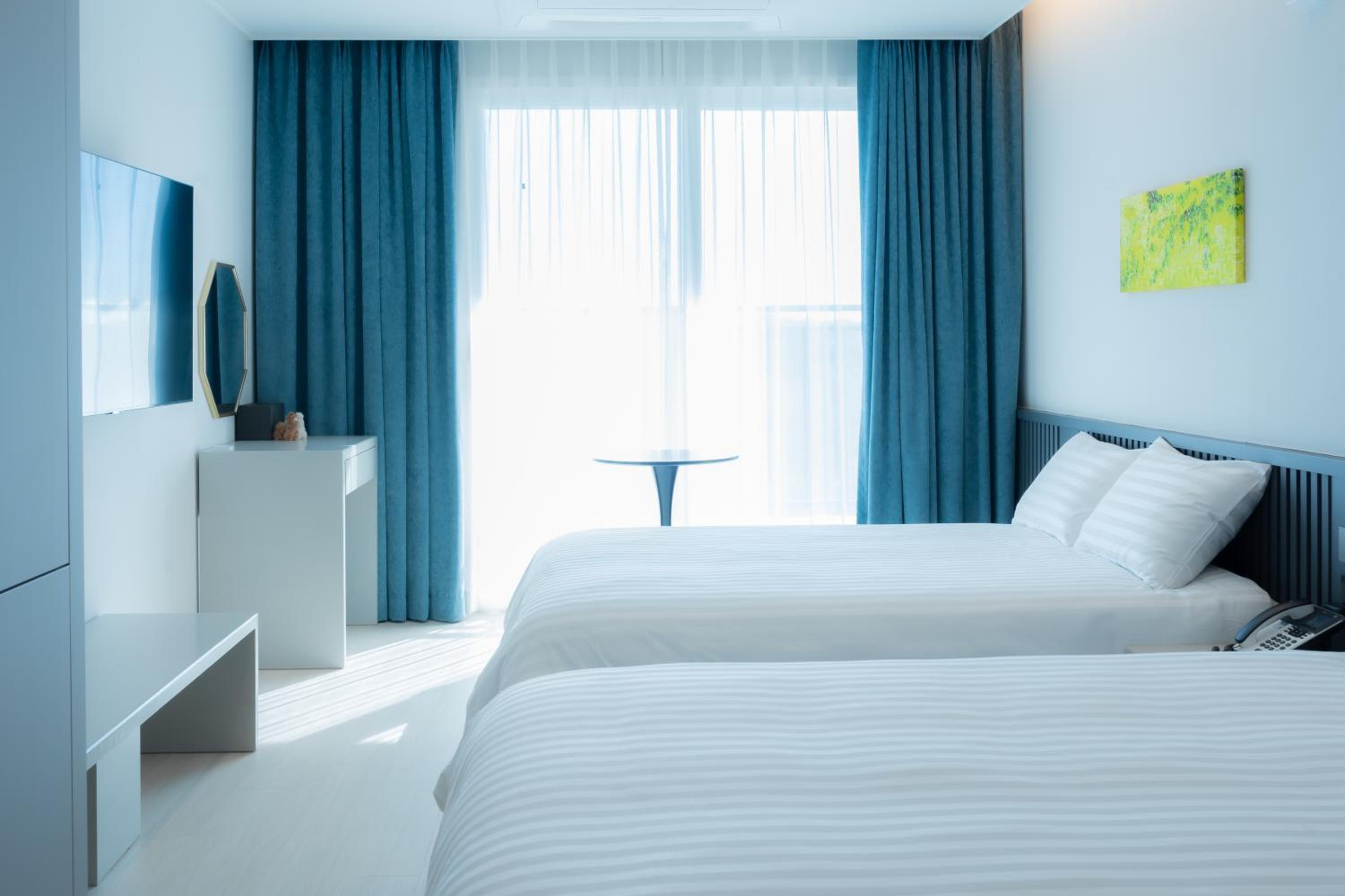 Premium Double Twin Room - Photo 1