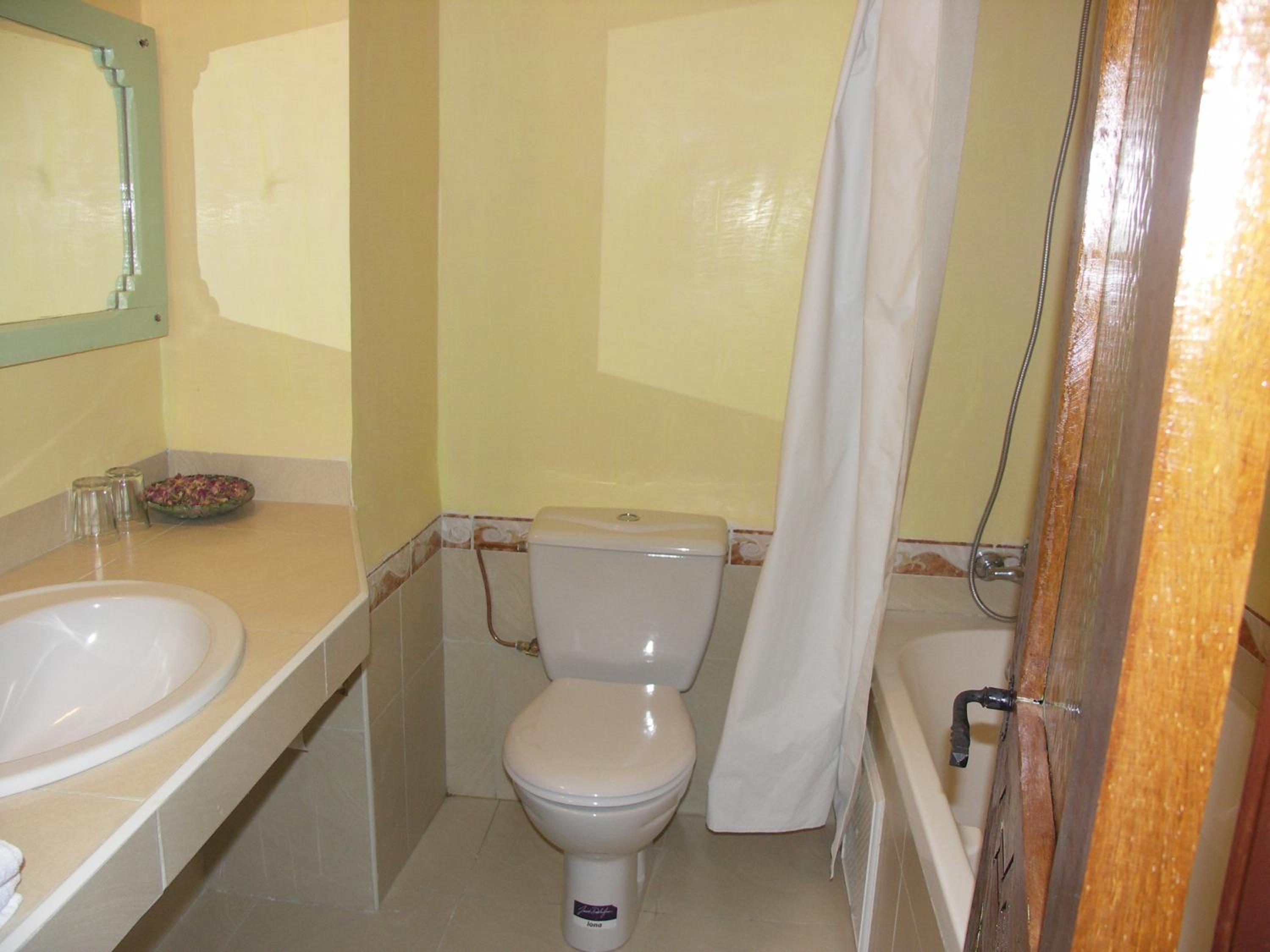 Single Room photo 3