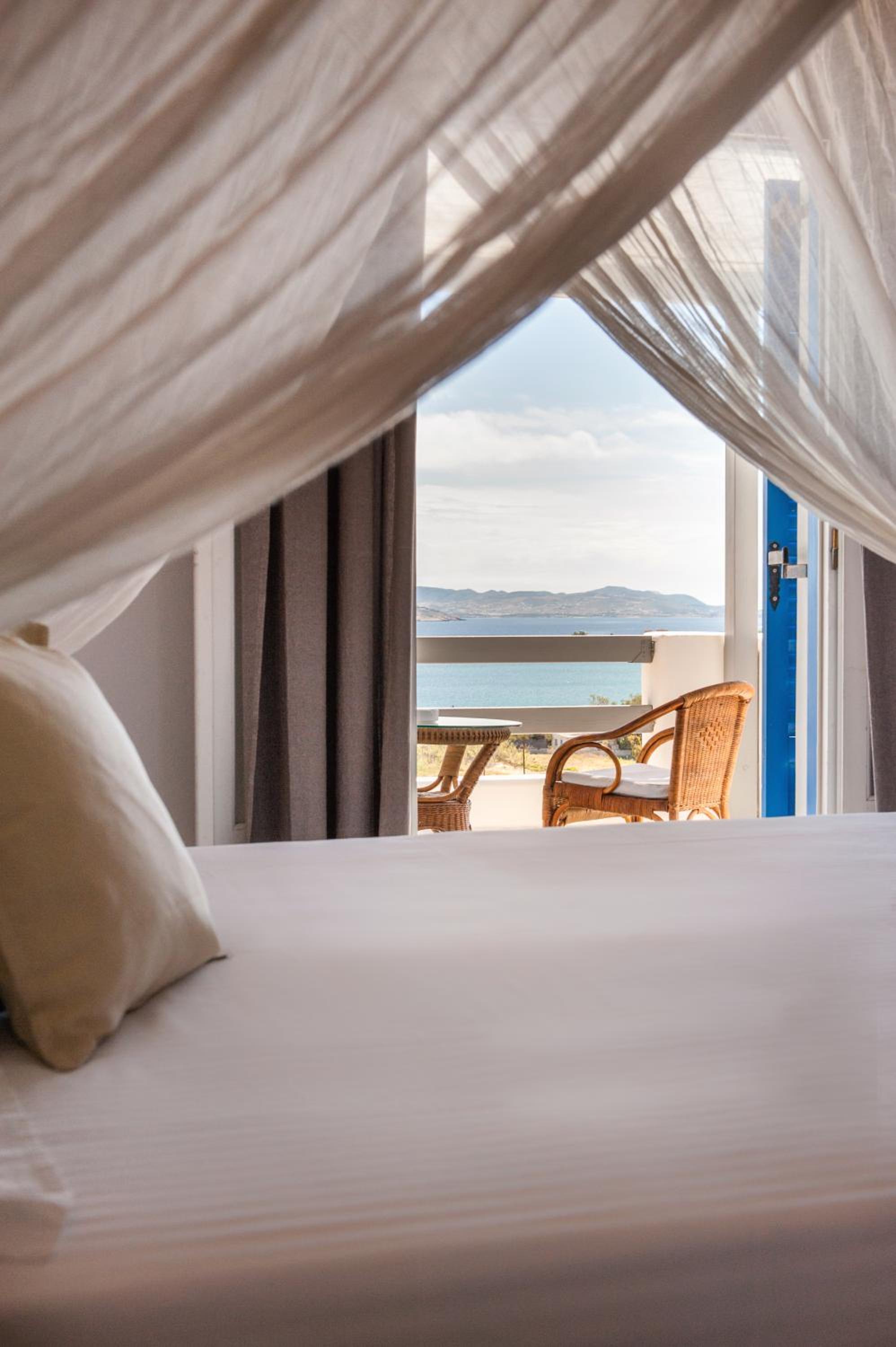 Superior Room with Sea View - Photo 3