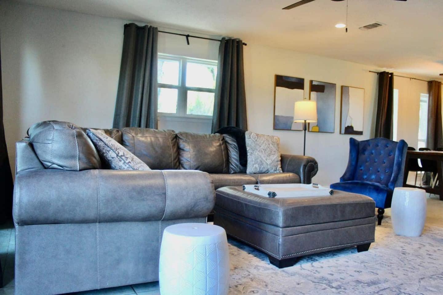 Four-Bedroom House photo 1