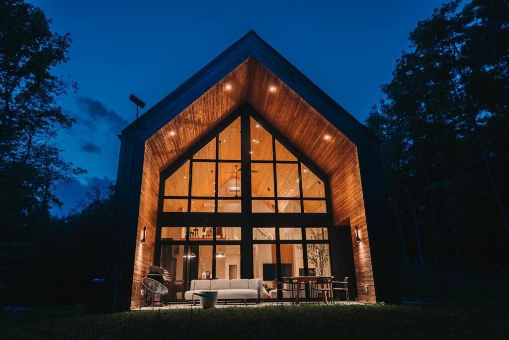 Three-Bedroom Chalet photo 2