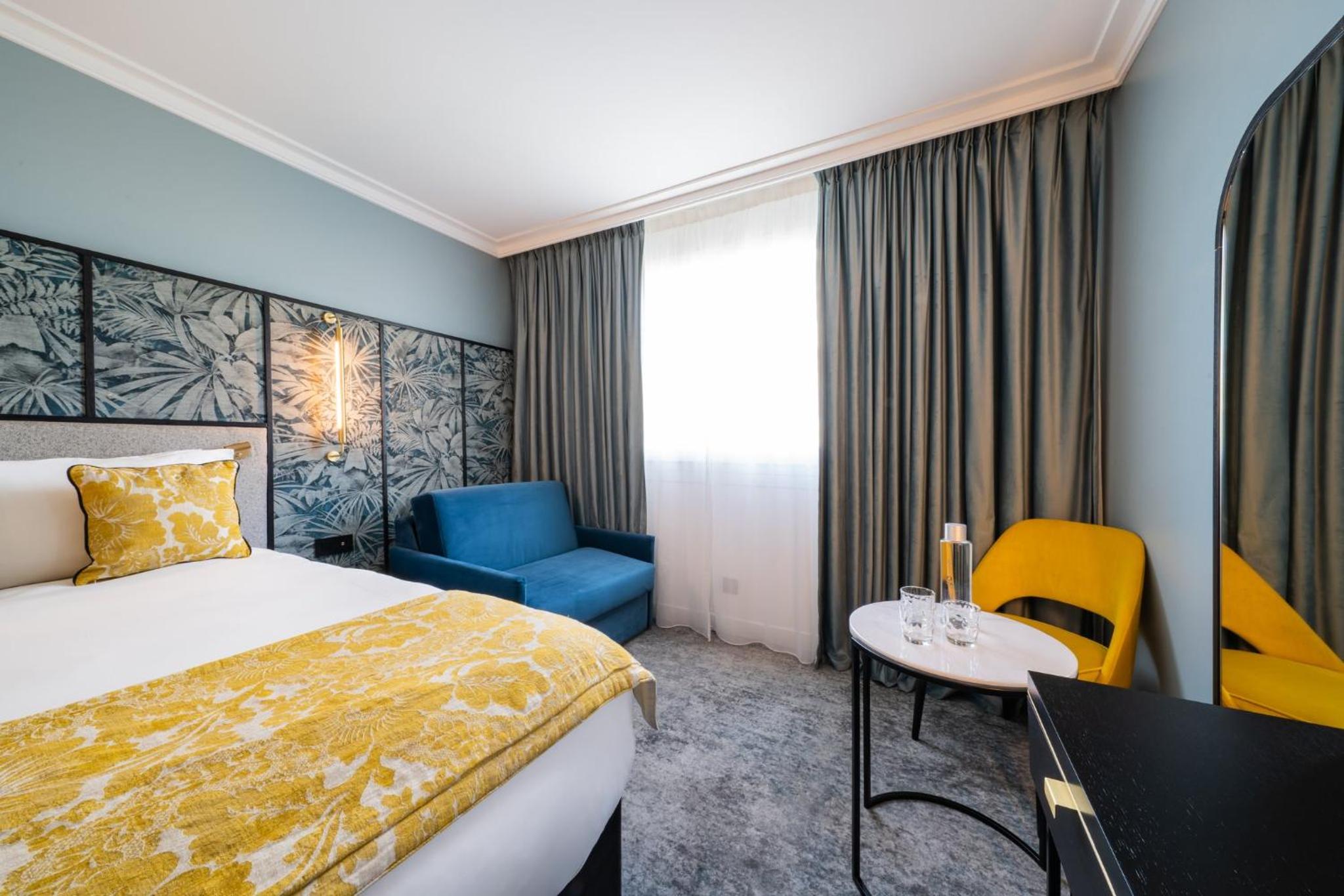 Premium King Room with Sofa Bed