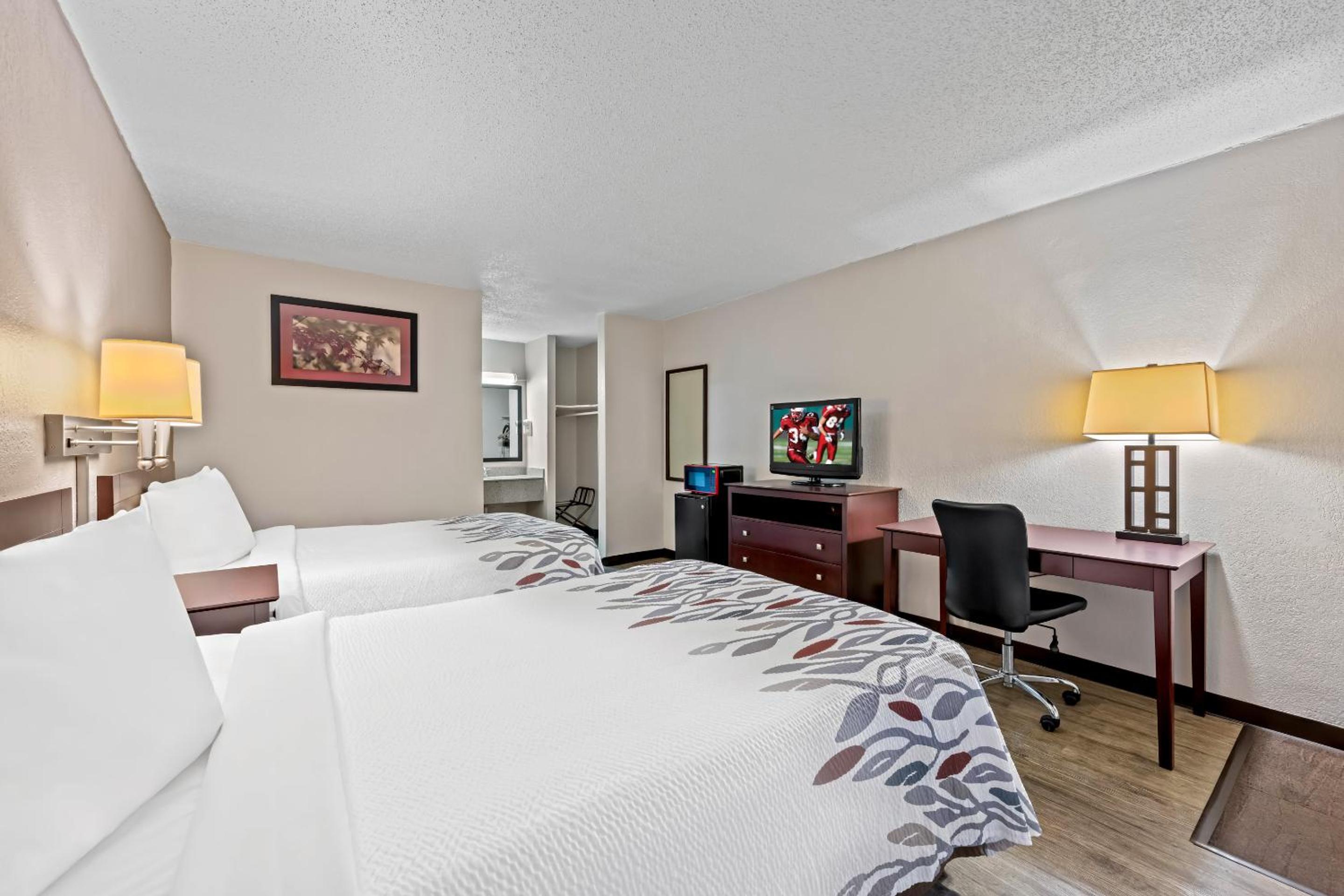  Deluxe Double Room with Two Double Beds Non-Smoking - Photo 4