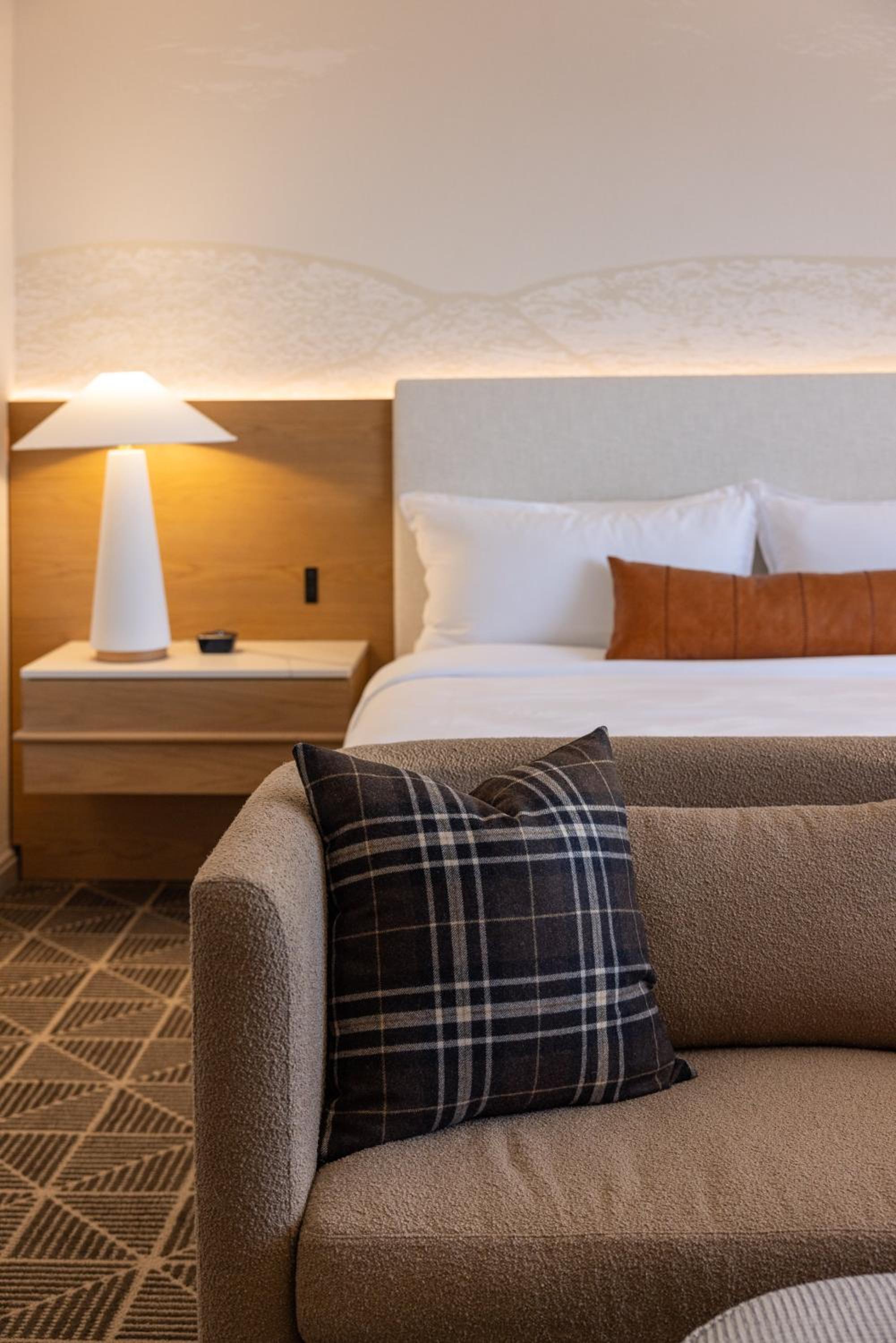 Deluxe Double Room with Two Double Beds - Photo 2