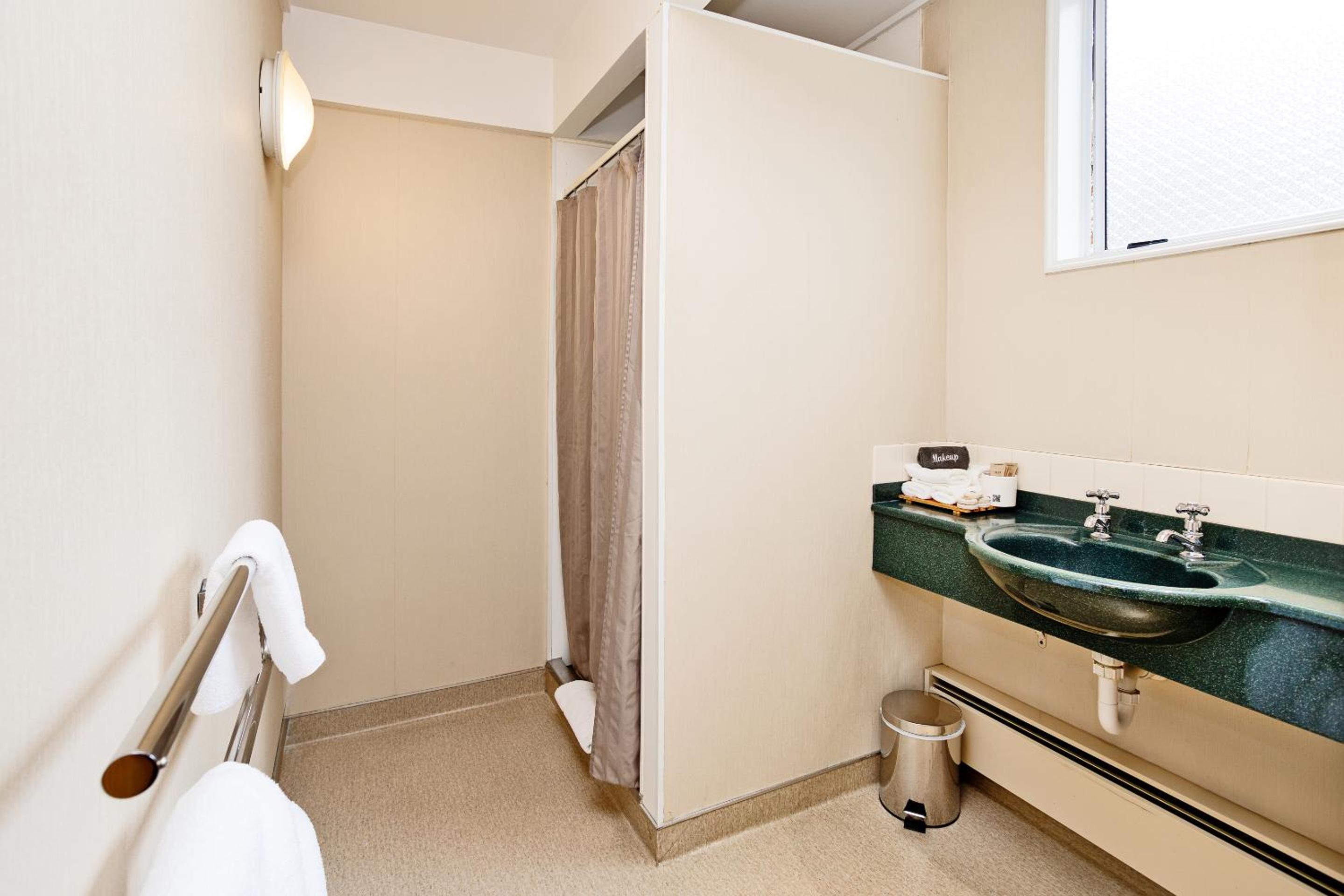 Studio Twin Room - Photo 4