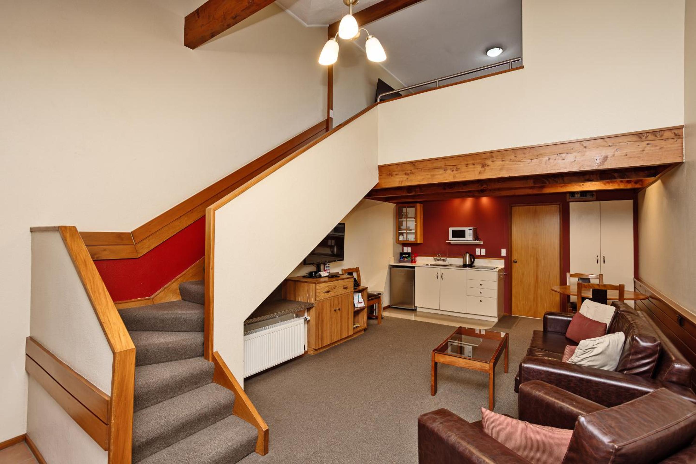 One-Bedroom Apartment - Photo 9