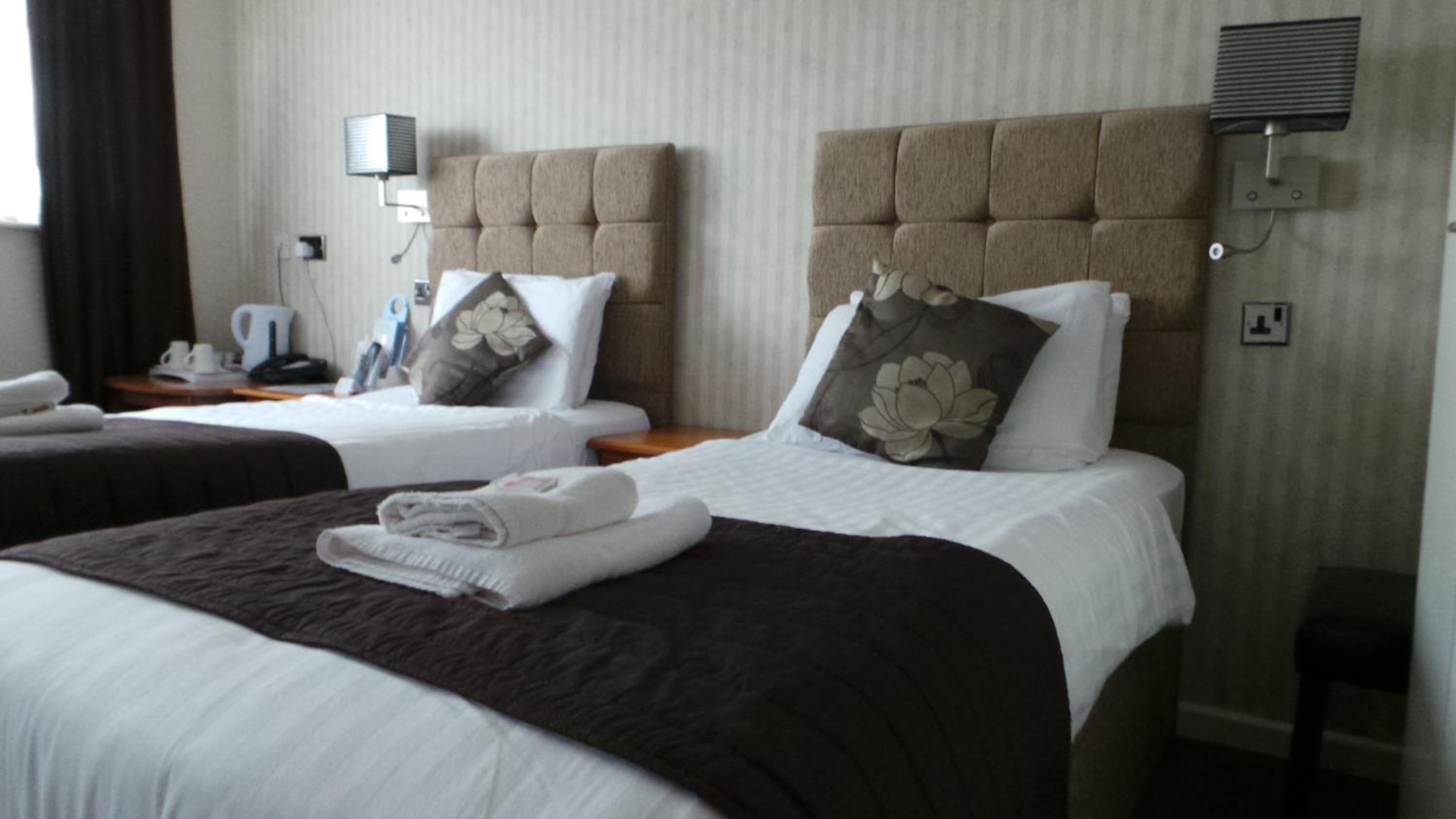 Twin Room - Photo 5