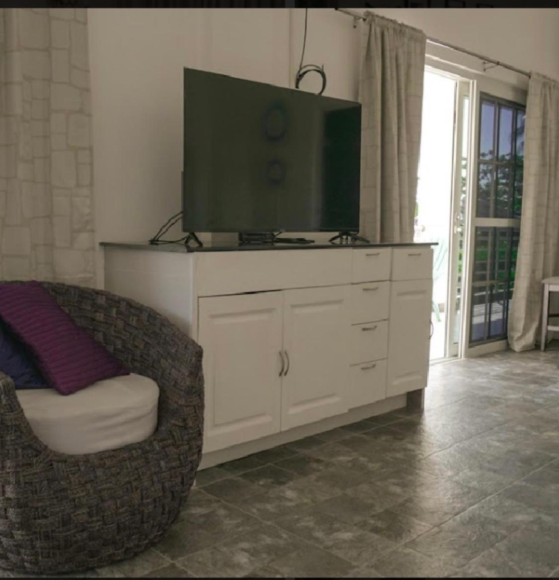 Quadruple Room with Shower - Photo 2