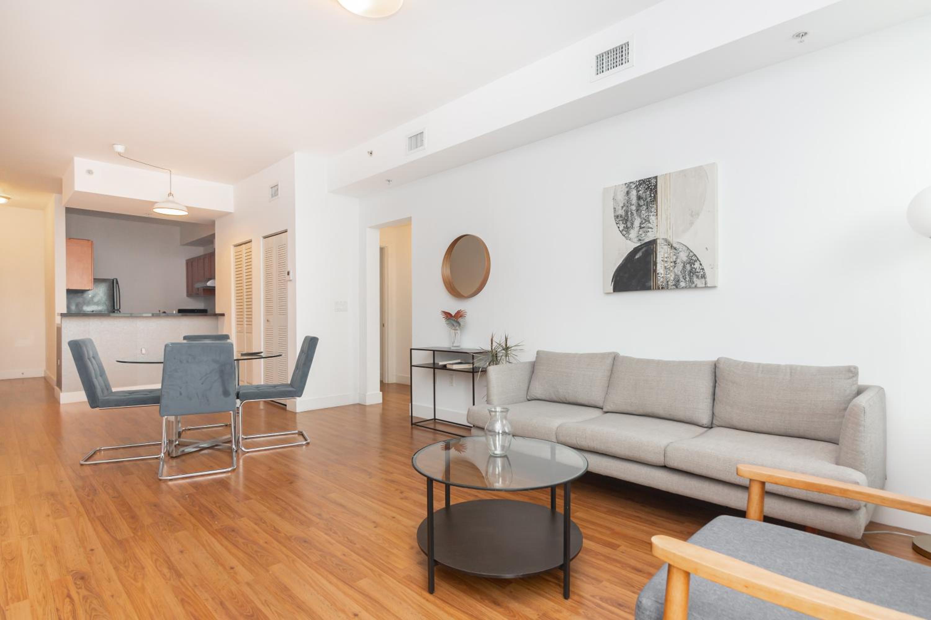 Two-Bedroom Apartment With Balcony photo 1