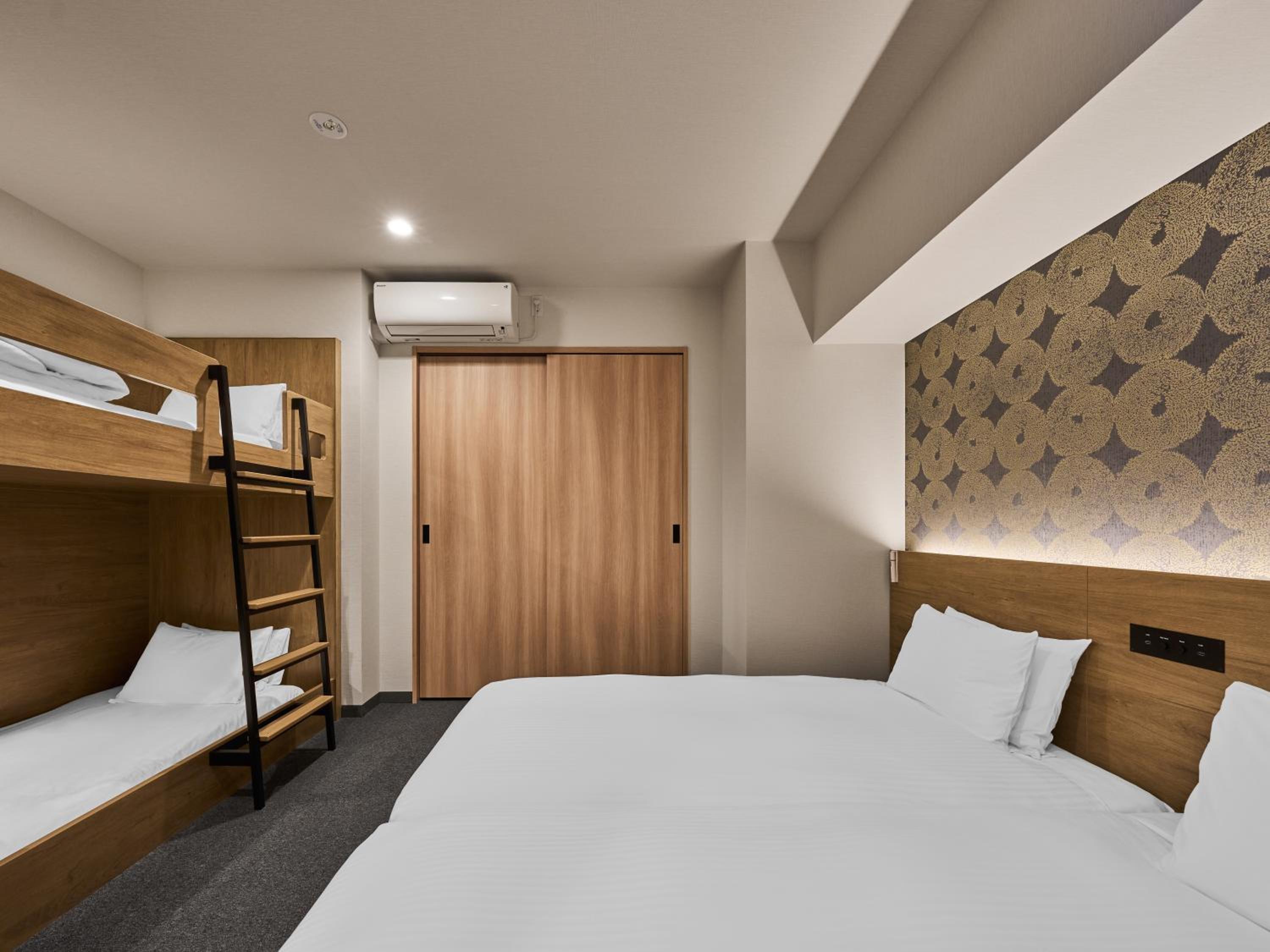 Superior One-Bedroom Japanese Apartment For 6 photo 2