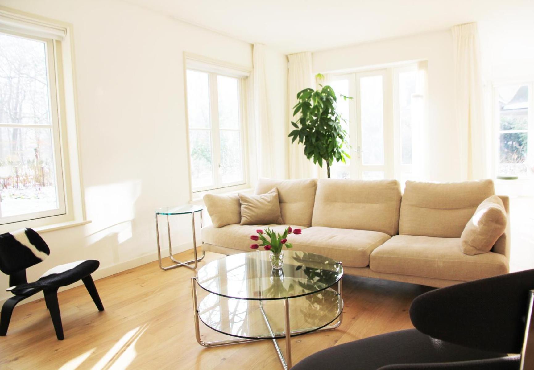 Villa photo 1