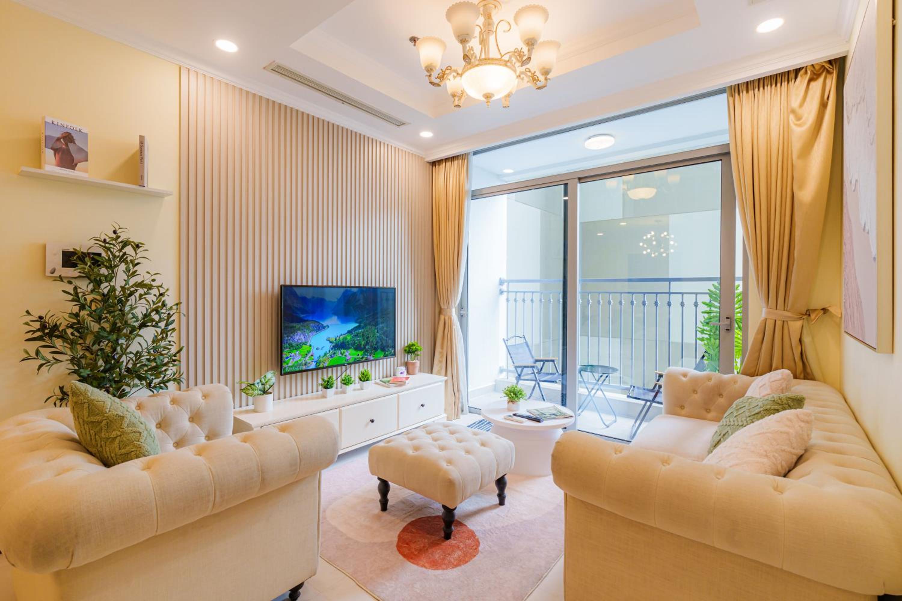 Two-Bedroom Apartment with Balcony photo 1