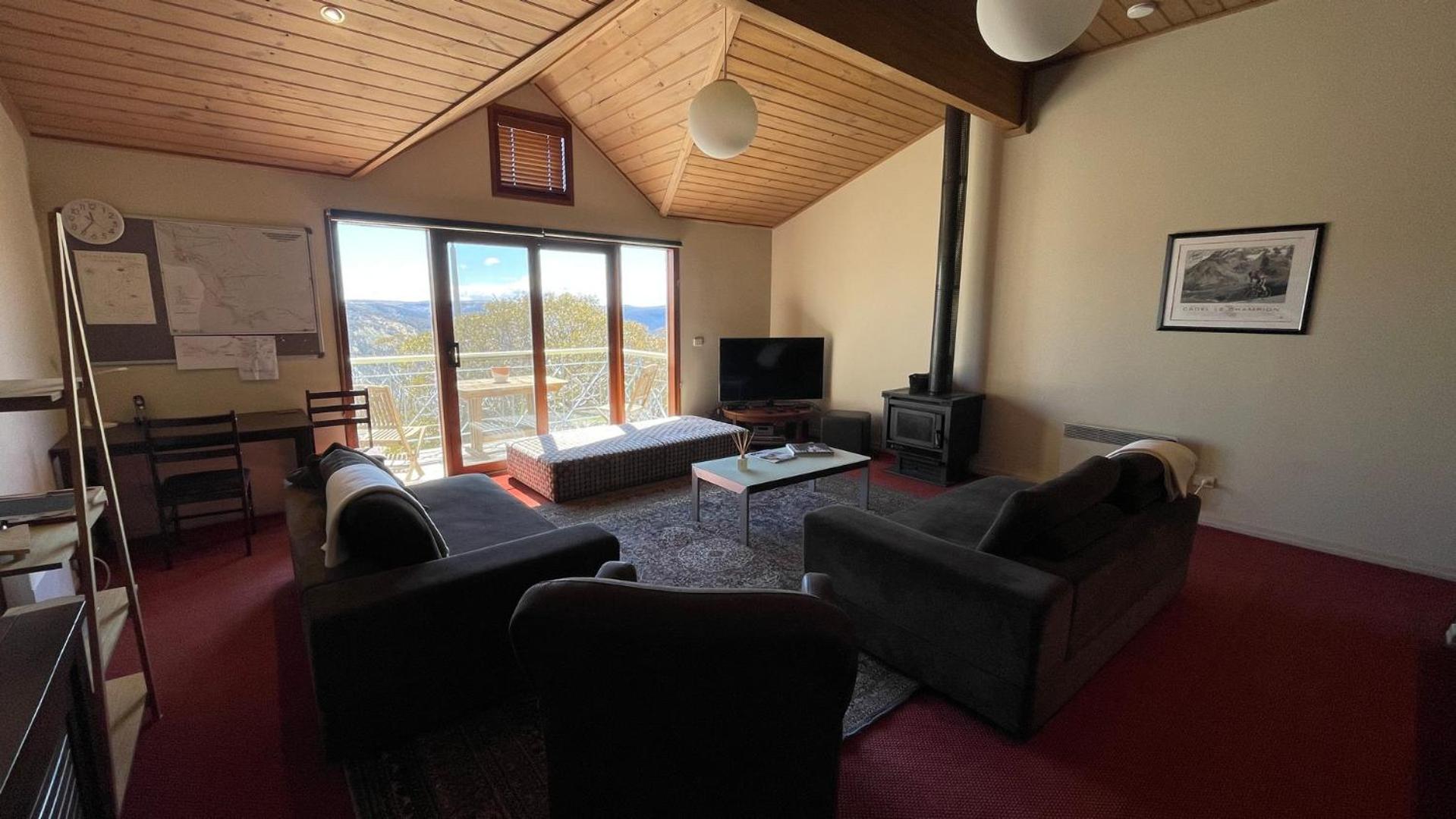 Four-Bedroom House photo 1