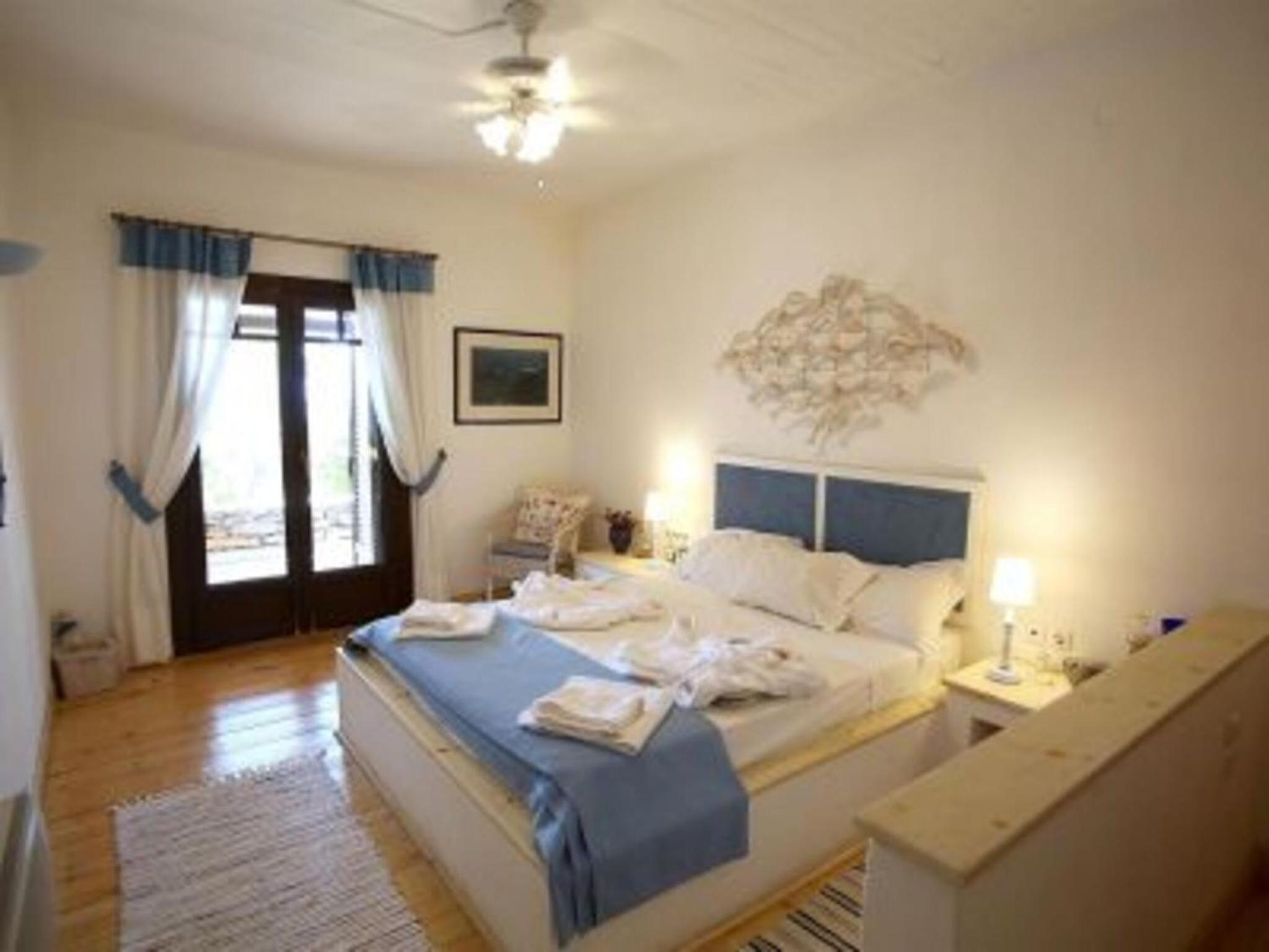 Villa photo 3
