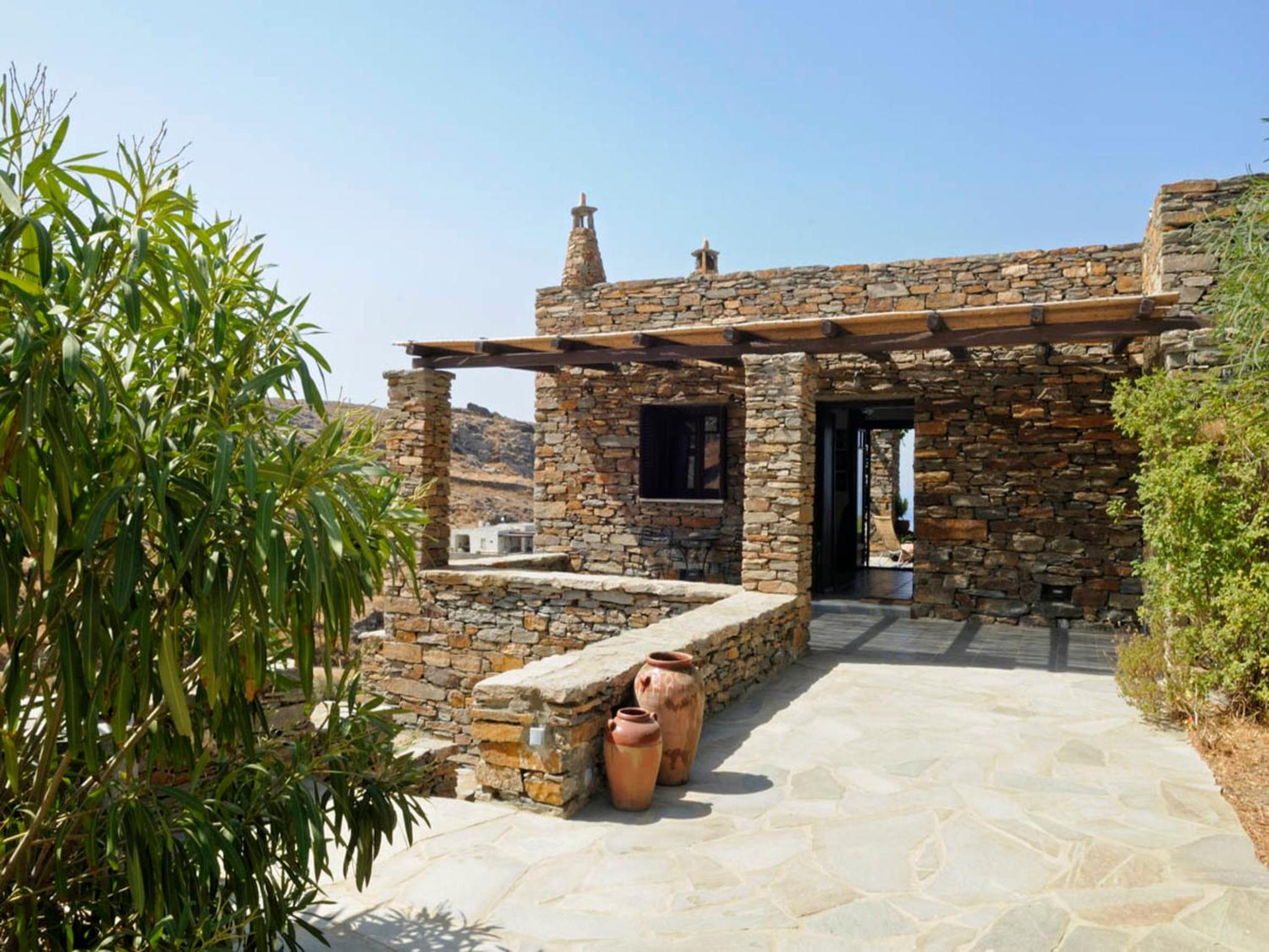 Villa photo 3