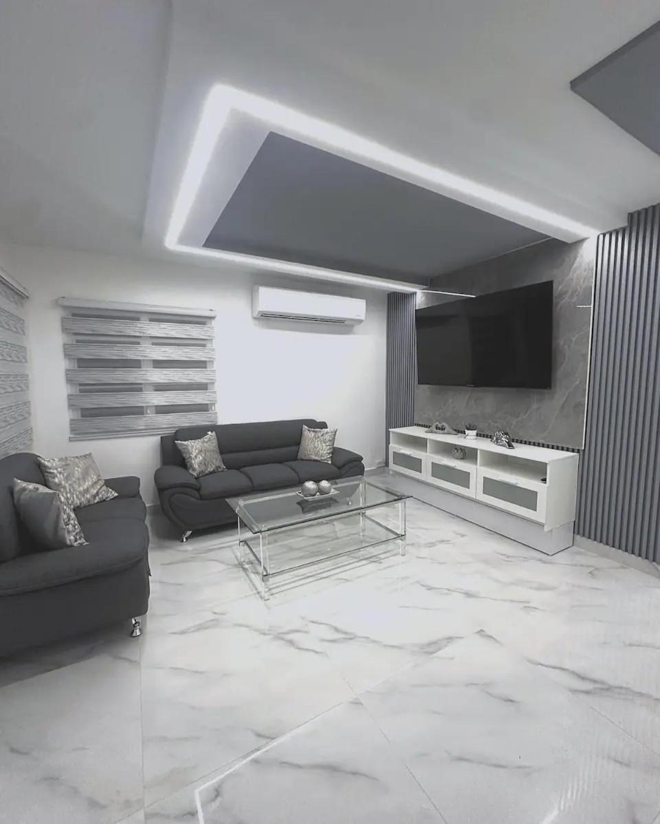 Four-Bedroom House photo 1