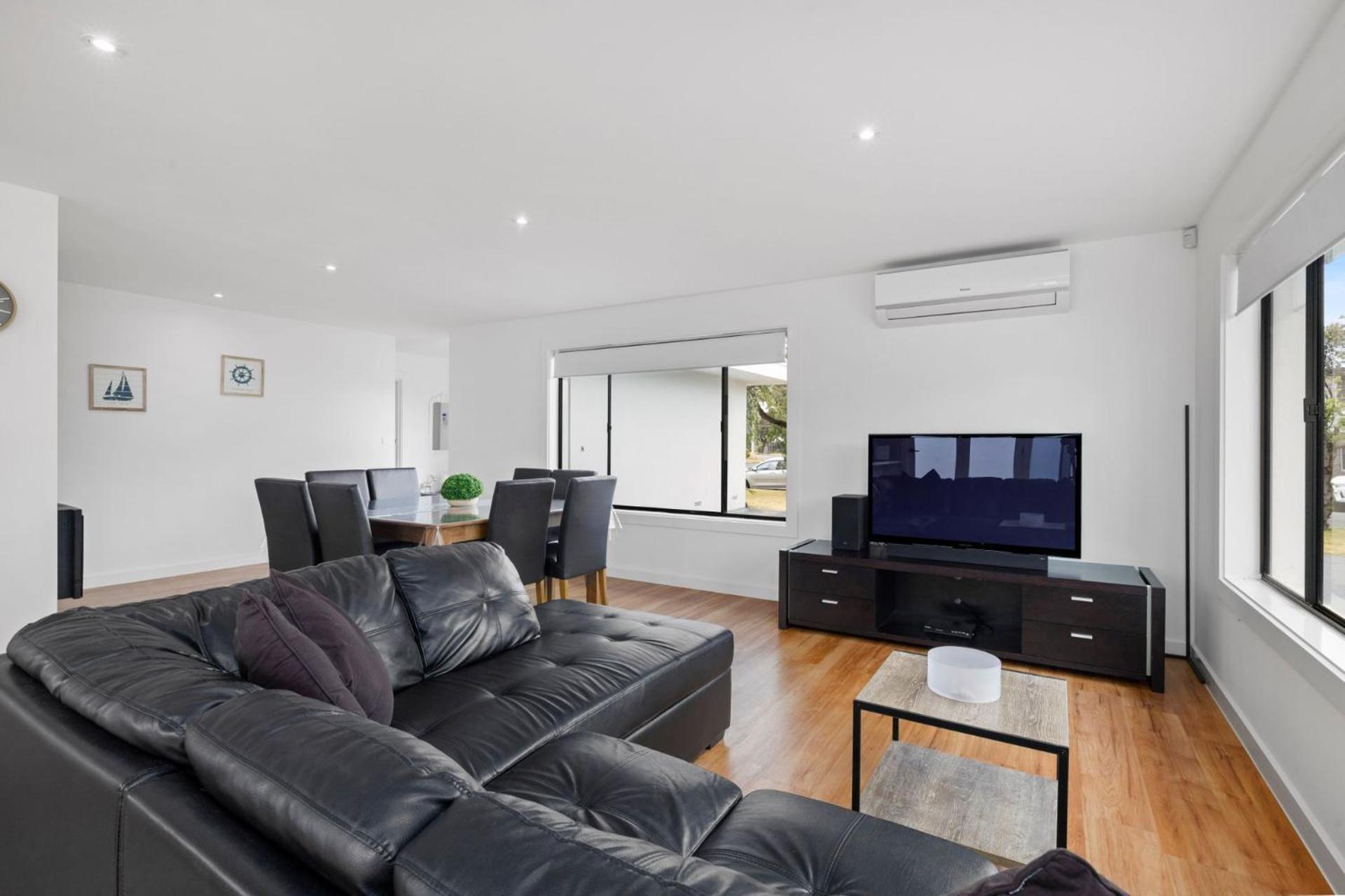 Three-Bedroom House photo 1