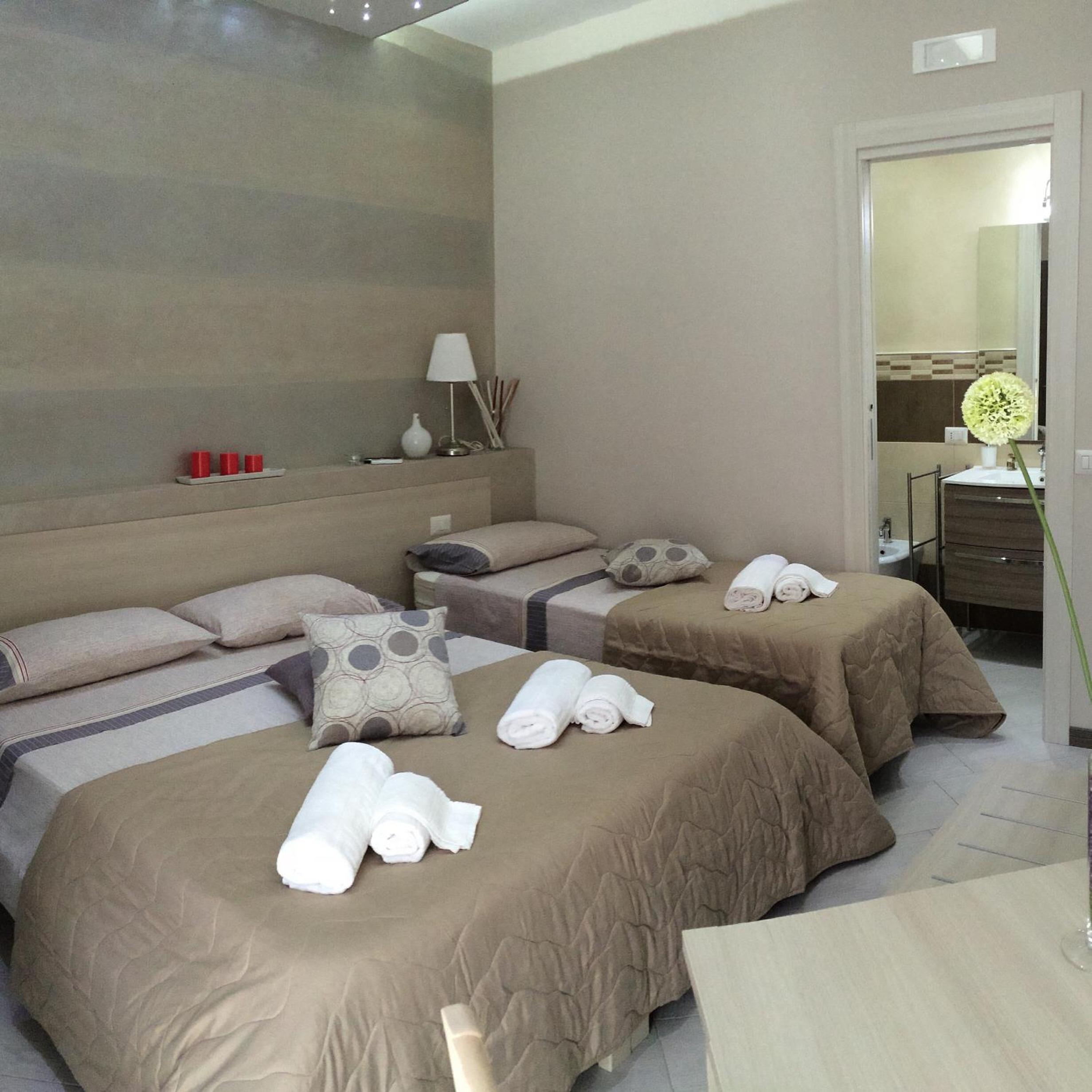 Suite with Balcony photo 1