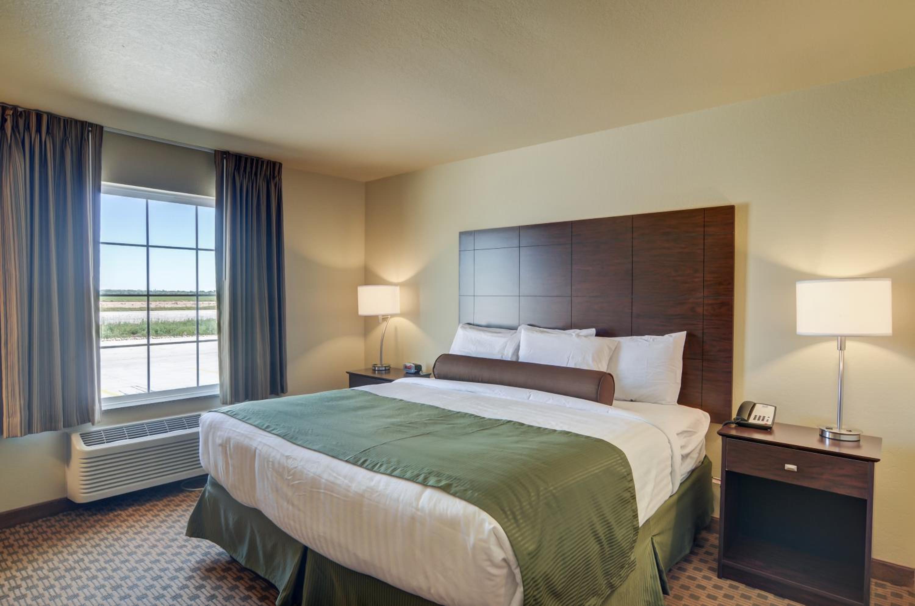 Deluxe King Room photo 2