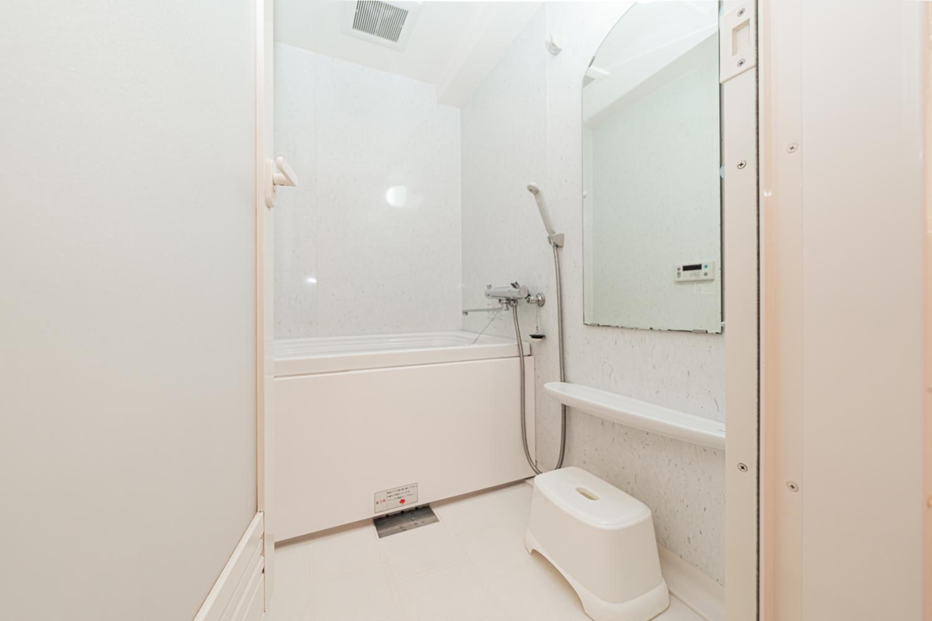 One-Bedroom Apartment with Terrace photo 2
