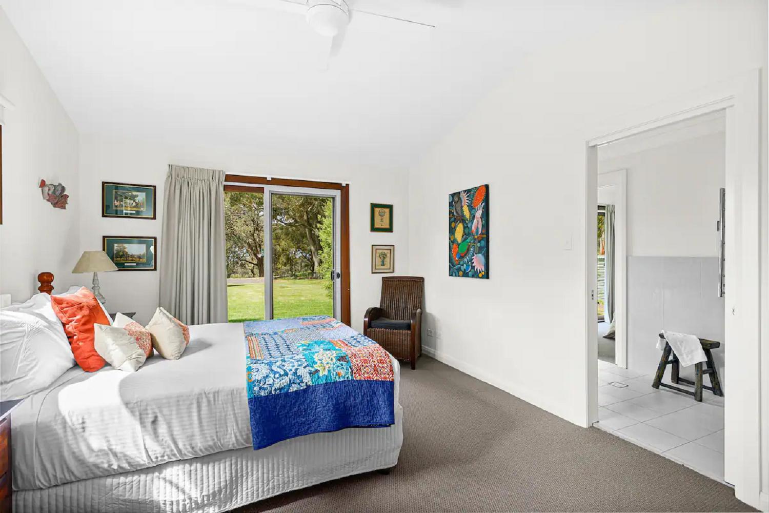 Four-Bedroom House photo 1