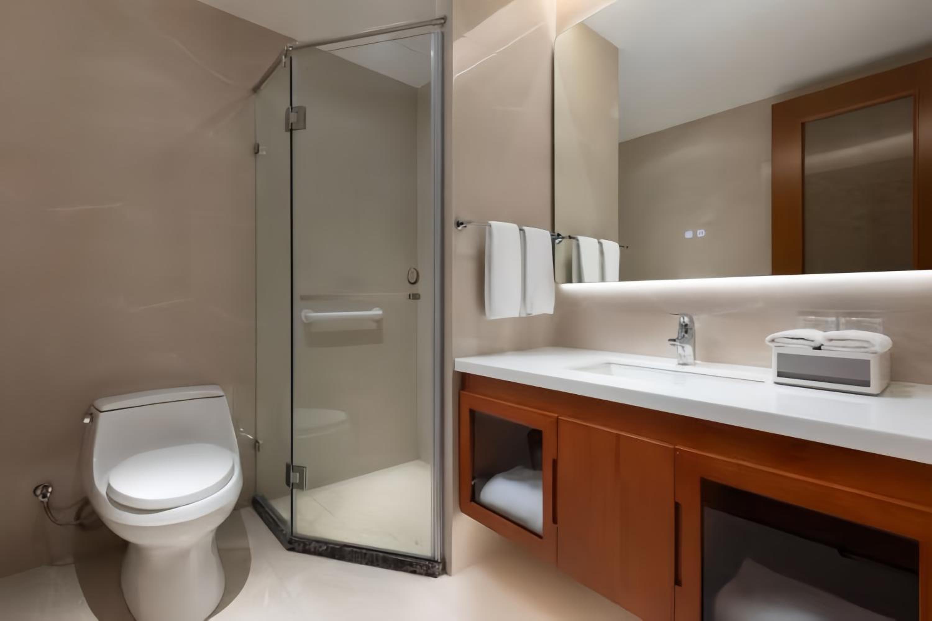 Business Family Suite - Non-Smoking
