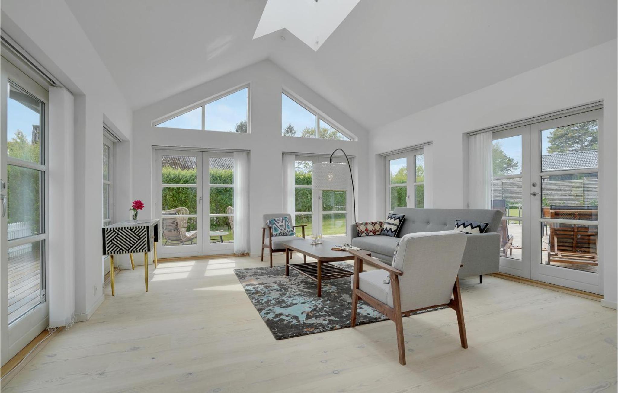Three-Bedroom Vacation Home photo 1