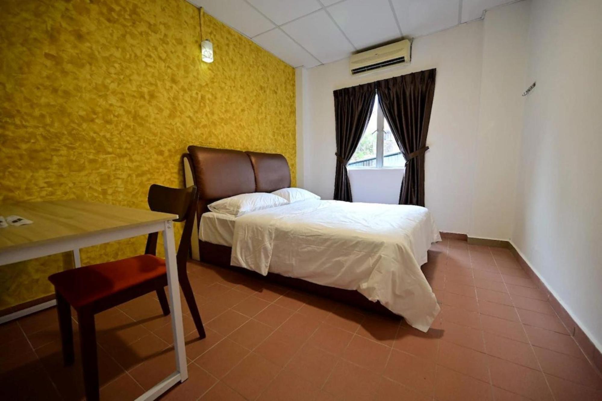 Economy Double Room photo 1