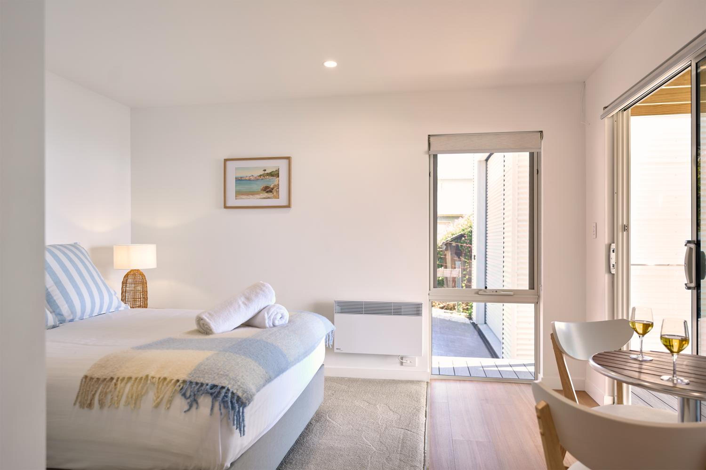 One-Bedroom House photo 1