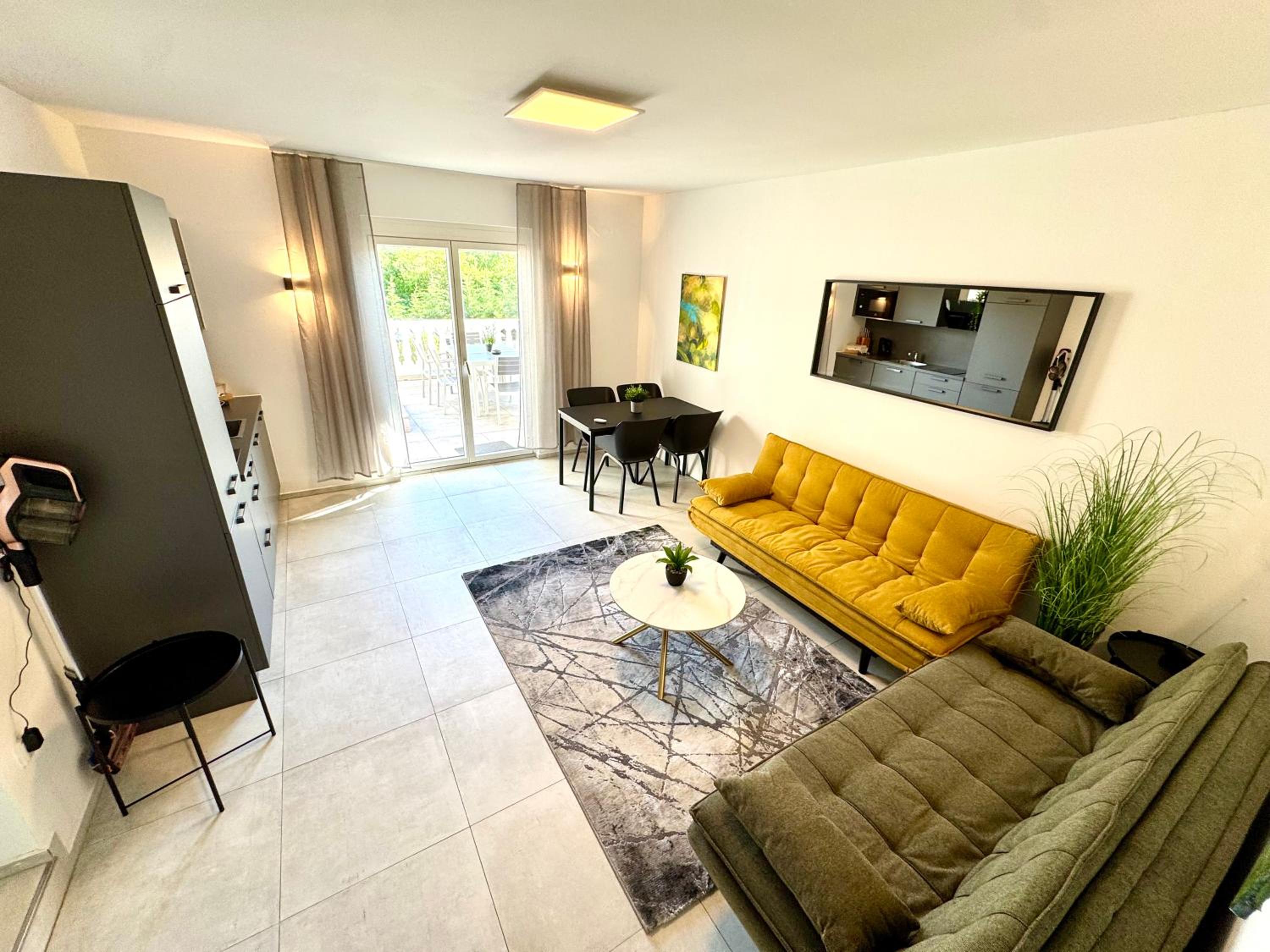 One-Bedroom Apartment with Terrace photo 1