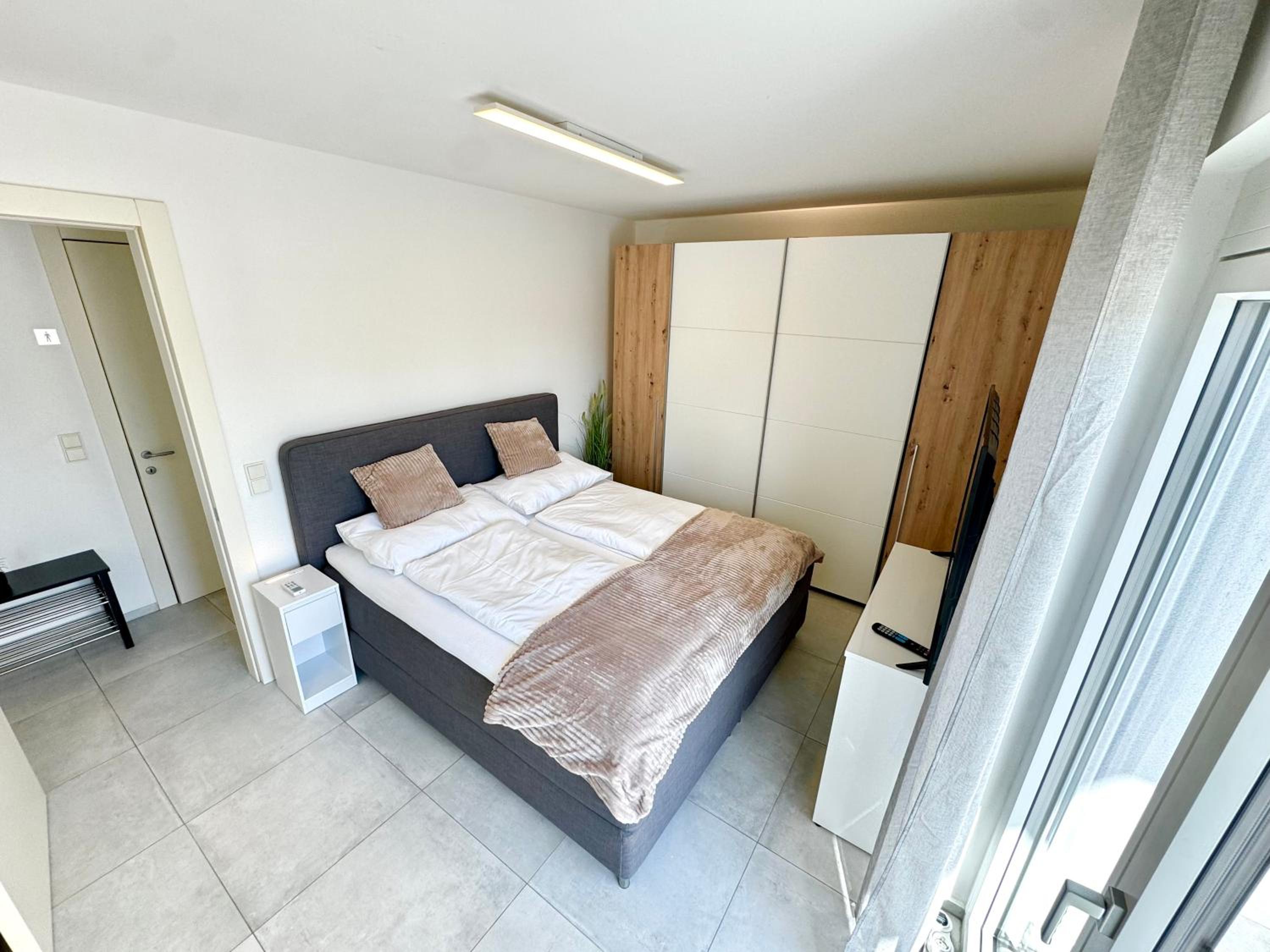 One-Bedroom Apartment with Terrace photo 3