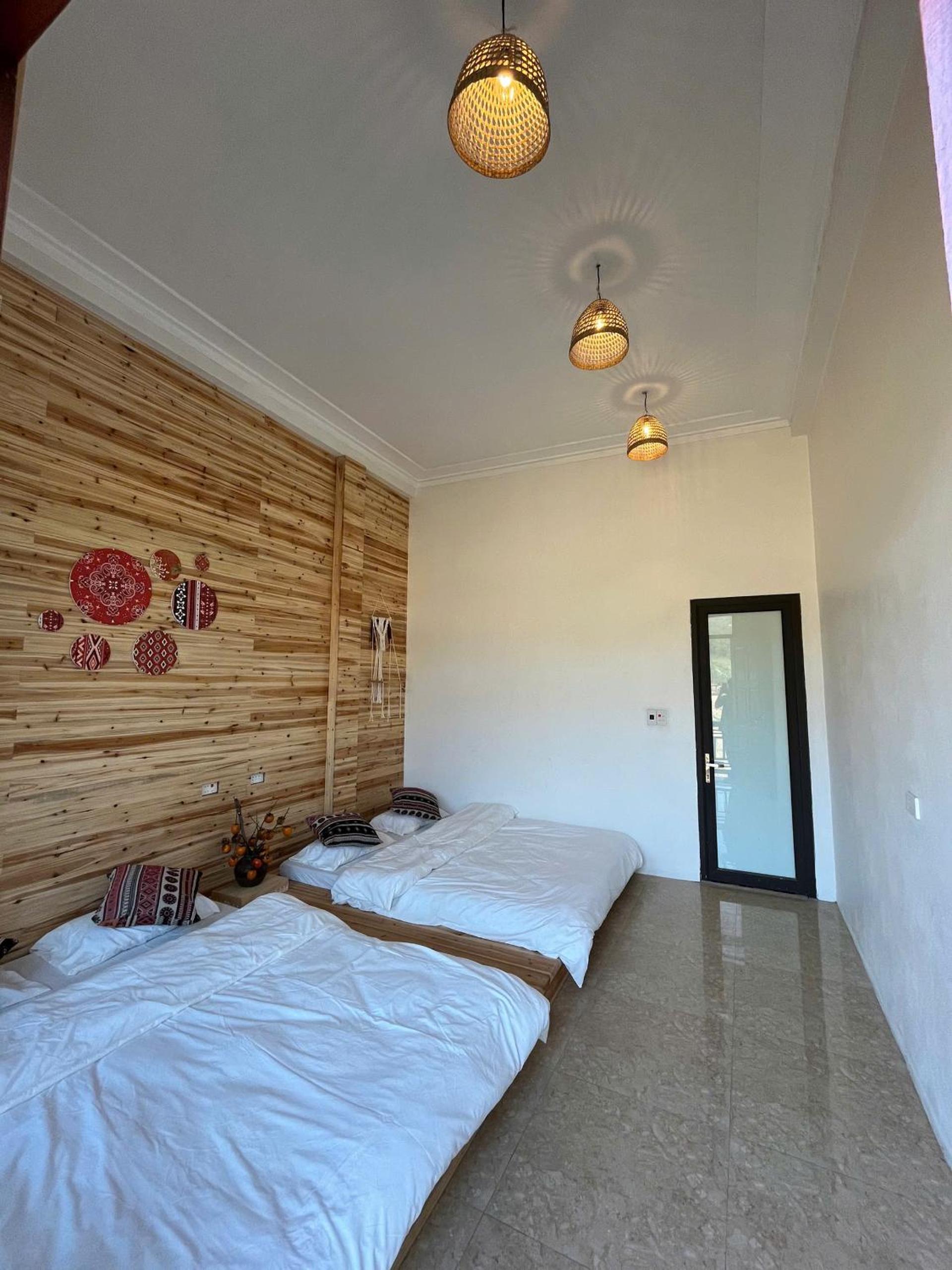 Quadruple Room with Private Bathroom photo 1