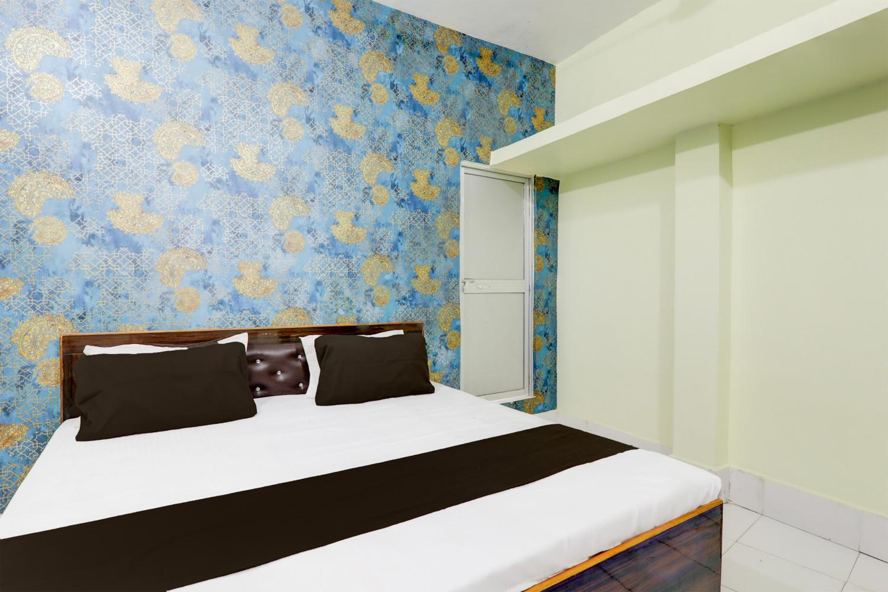 Triple Room With Bathroom photo 1