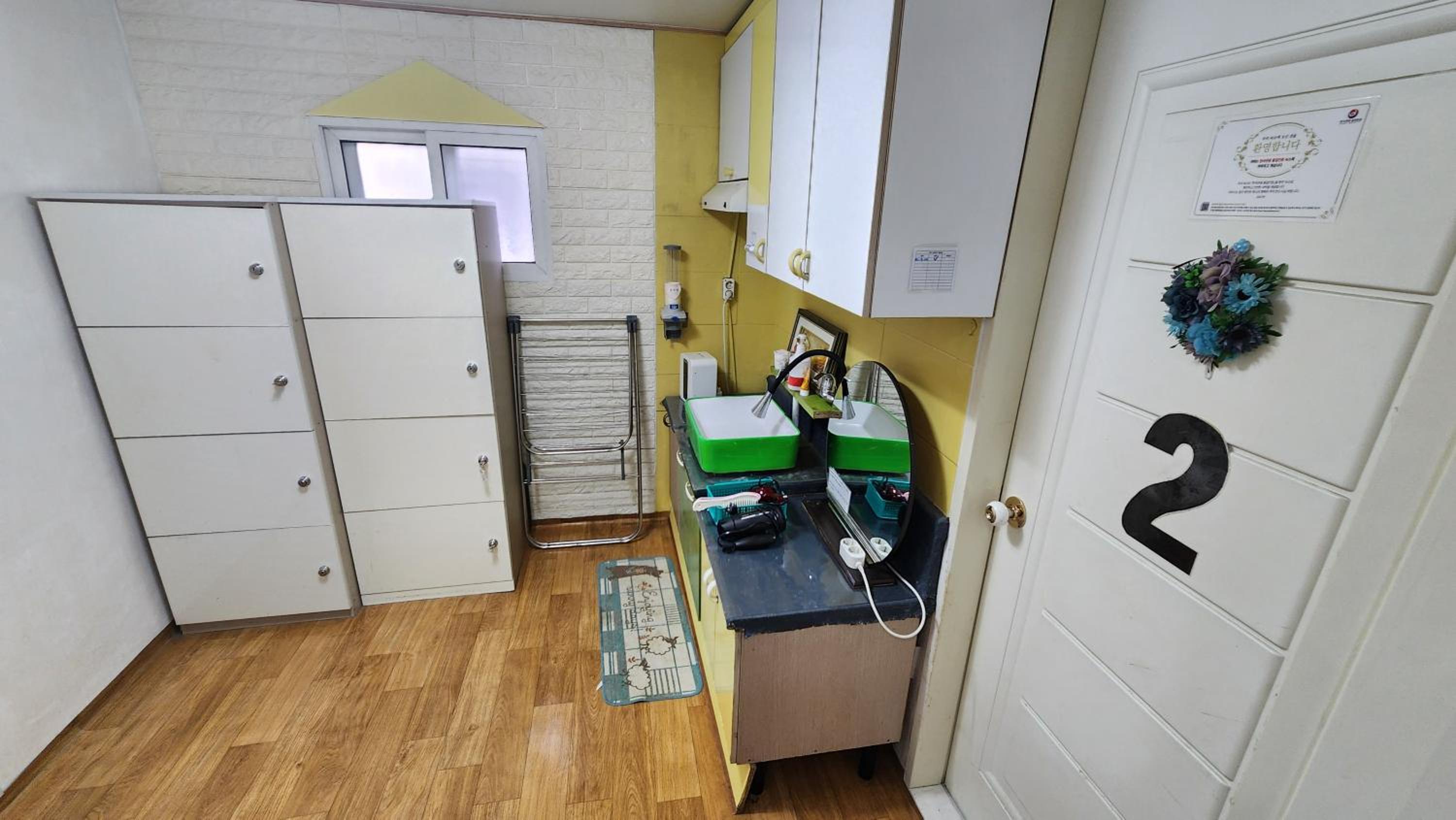 Bunk Bed in Male Dormitory Room  photo 3
