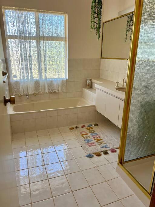 Three-Bedroom Vacation Home  photo 3