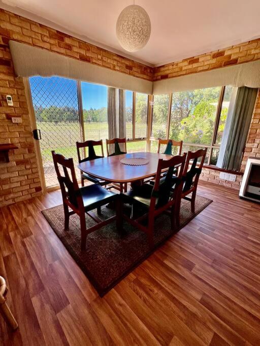 Three-Bedroom Vacation Home  photo 2