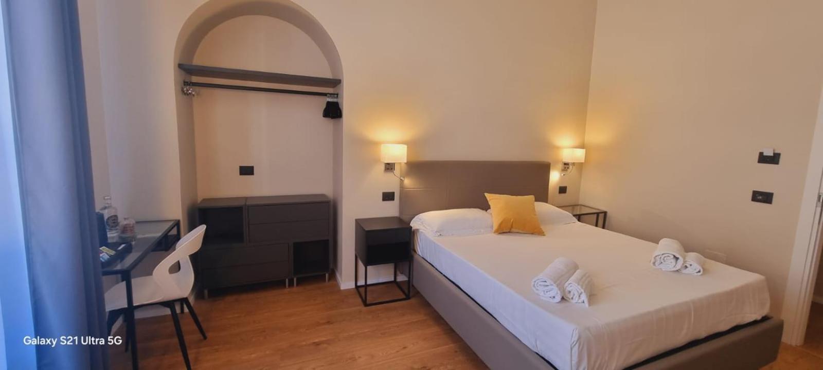 Deluxe Double Room photo 2